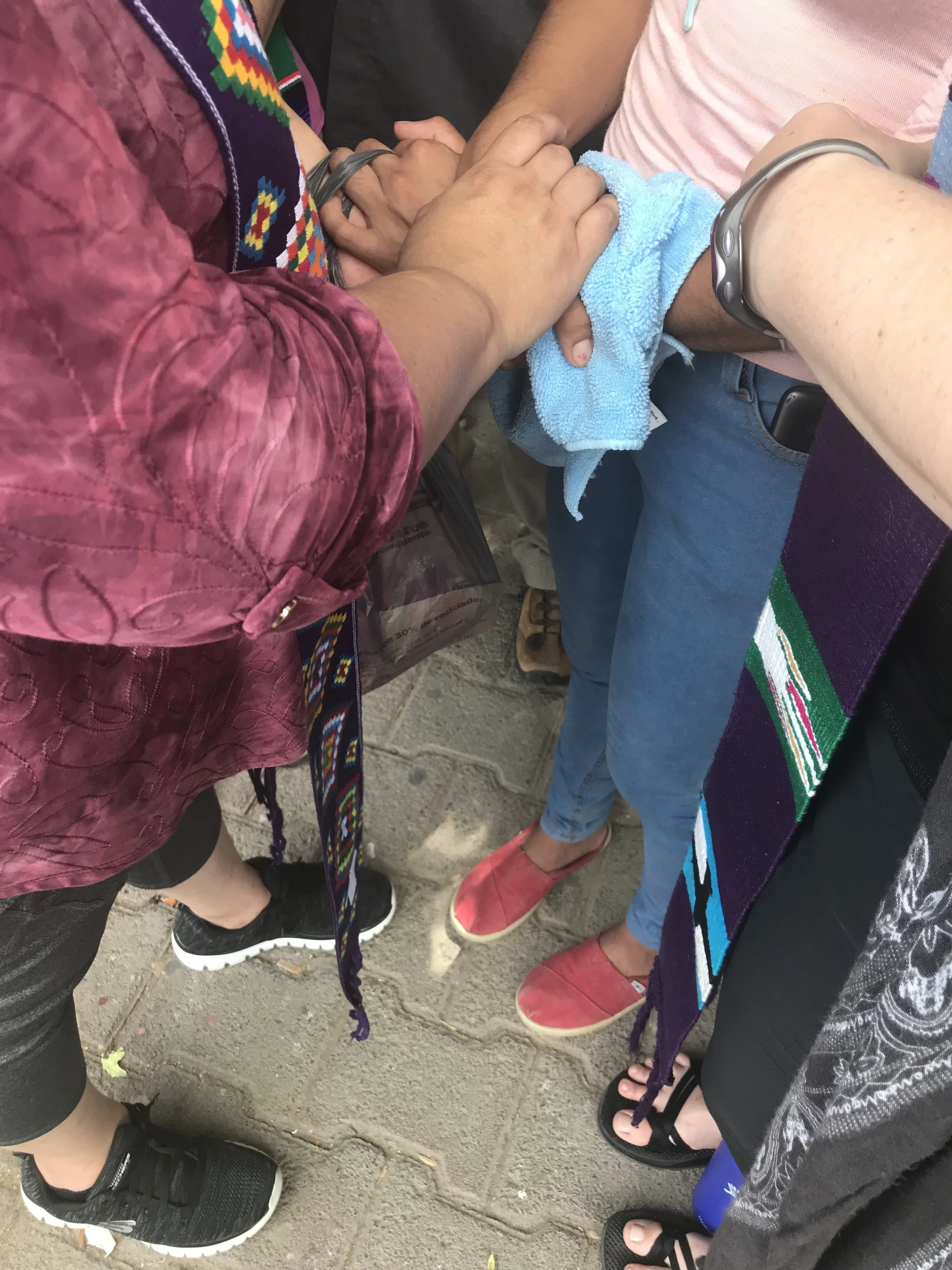 Lucy & Rosa @ the Border