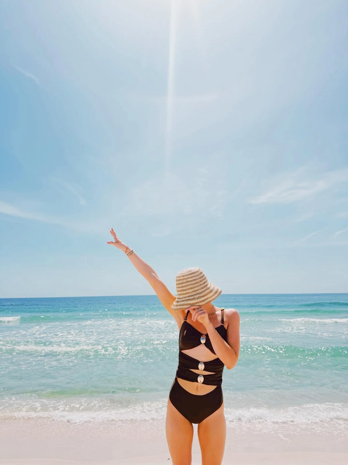 Mid Week Check In! 👙☀️🥥🌴