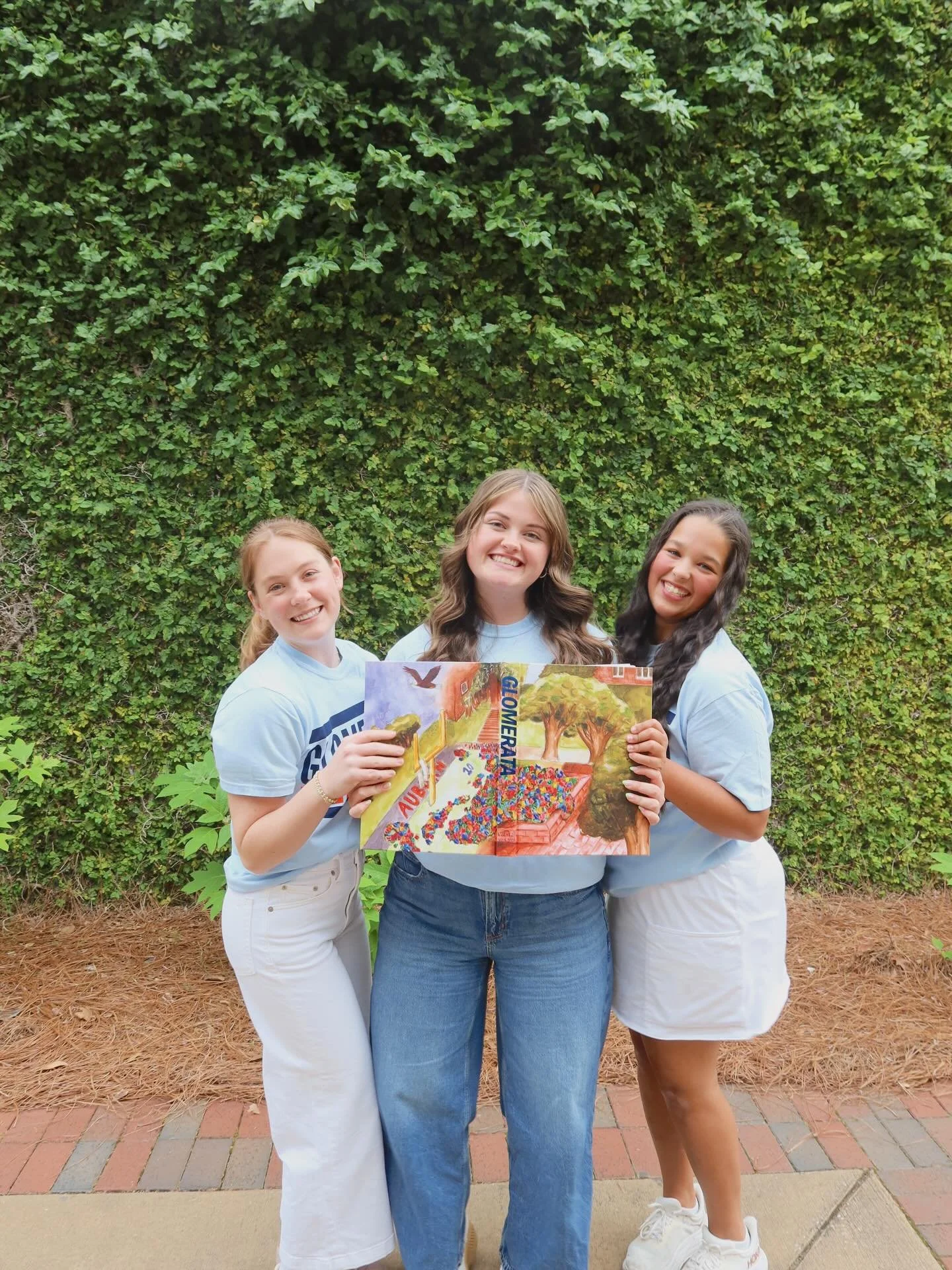 #IVOLVEMENTSPOTLIGHT 
In honor of @auglomerata distribution this week we wanted to spotlight our Glom Staff and the impact Glom has had on them! 

Sam Northcutt-
Being part of Glom has meant so much to me during my time at Auburn. Serving on the Camp