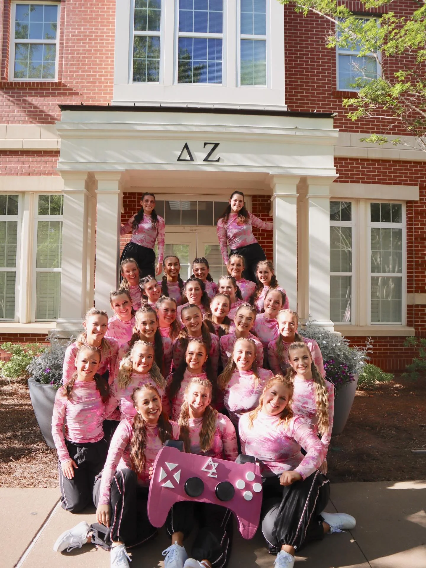 GAME ON 👾🎮

#greeksing #auburndz