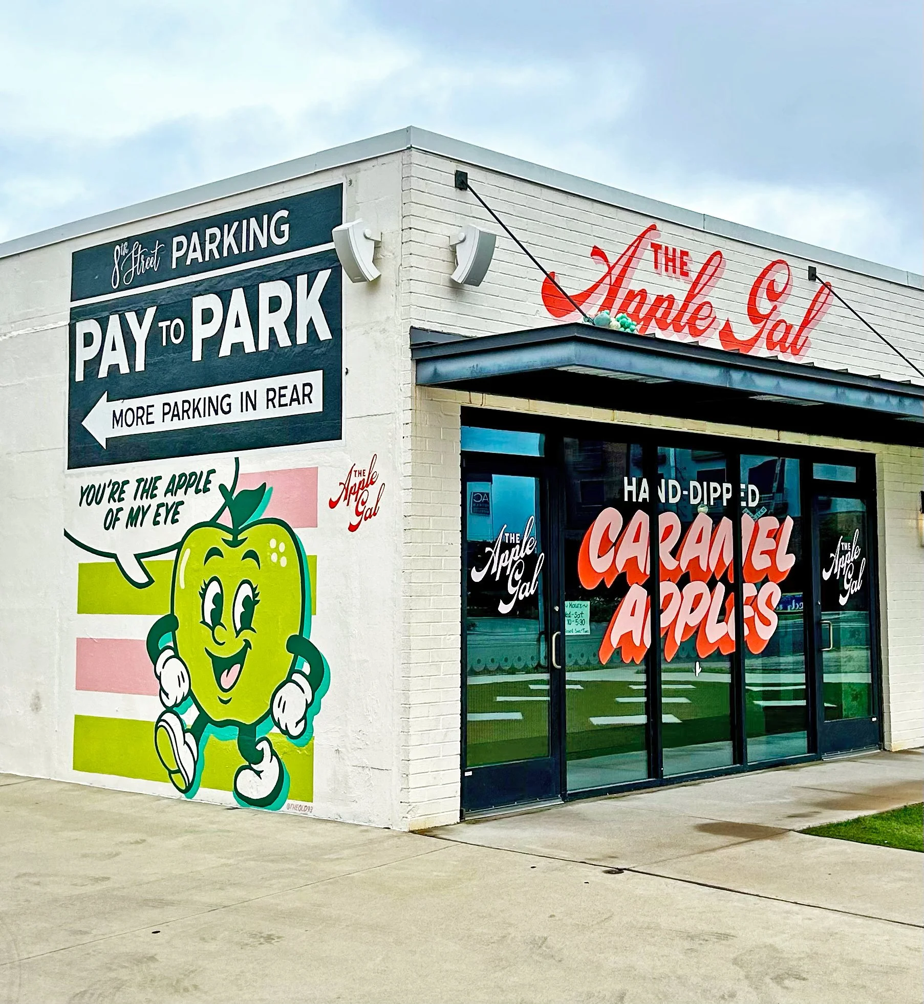 The Apple Gal mural