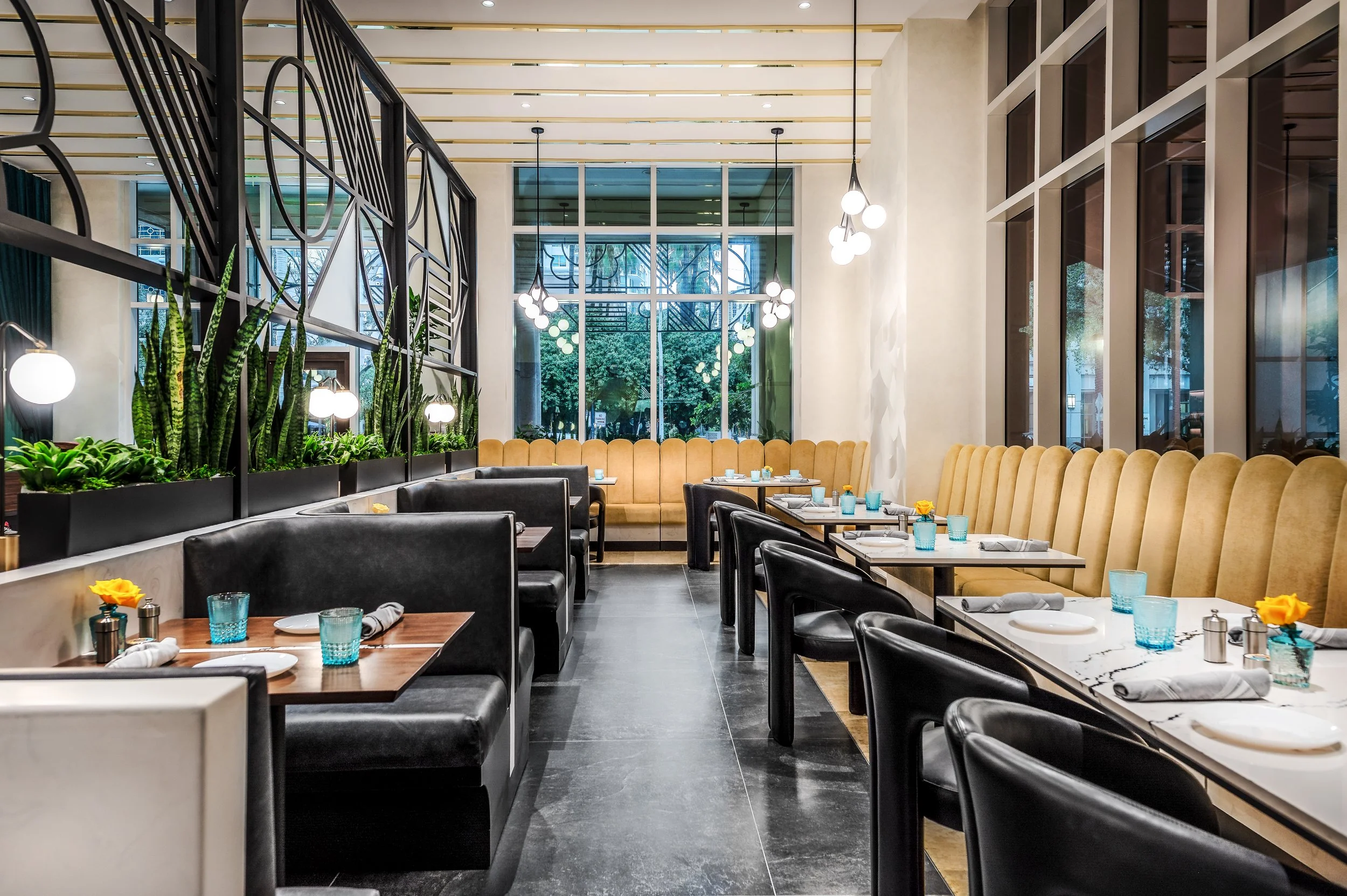 WorthWyld_Dining_1pnt copy.jpg