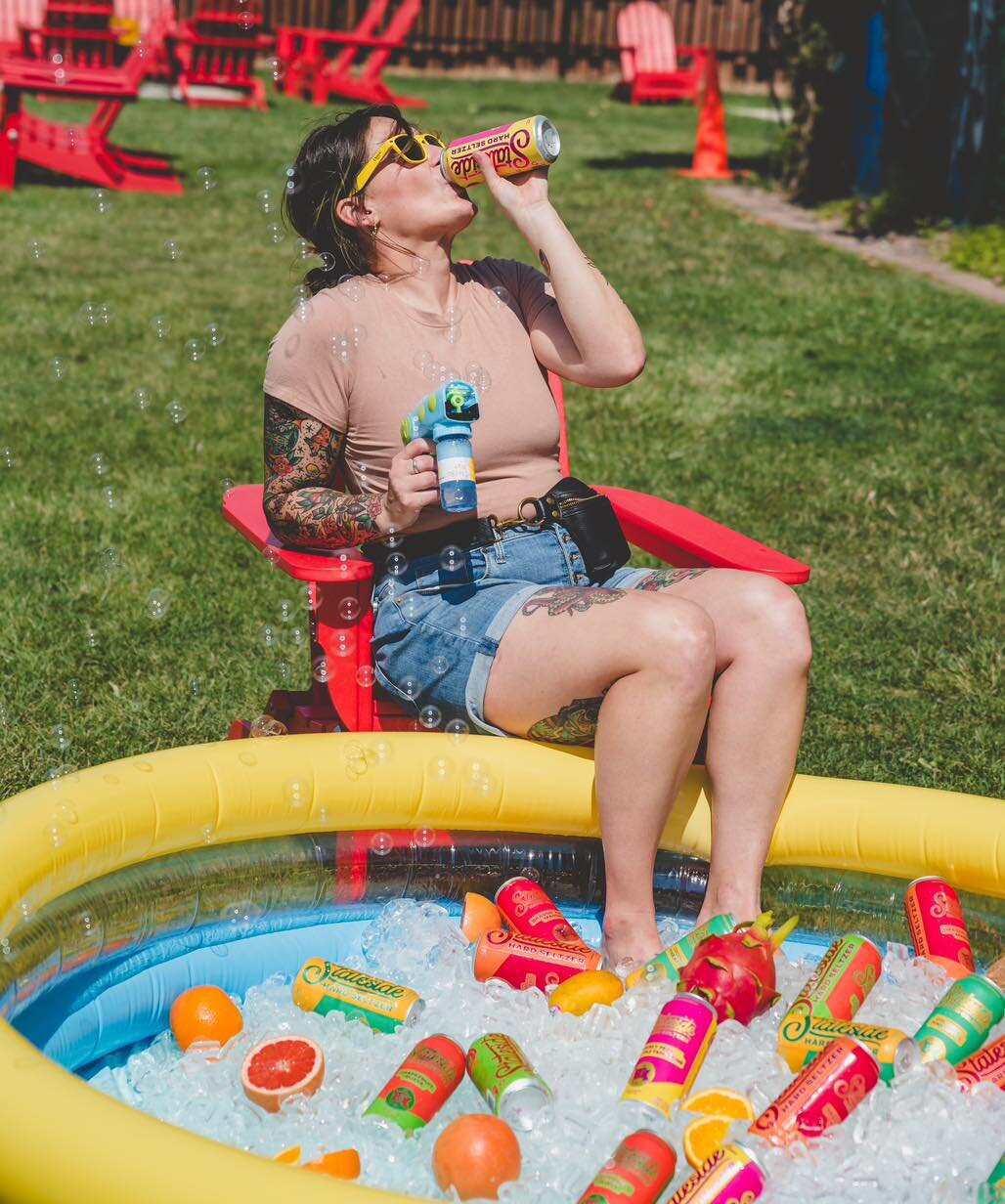 Wait, is this not how everyone likes to enjoy their Stateside Seltzer? Well, it should be because you&rsquo;re seriously missing out if you don&rsquo;t have an ice filled pulled stocked up with your favorite flavors for the weekend!