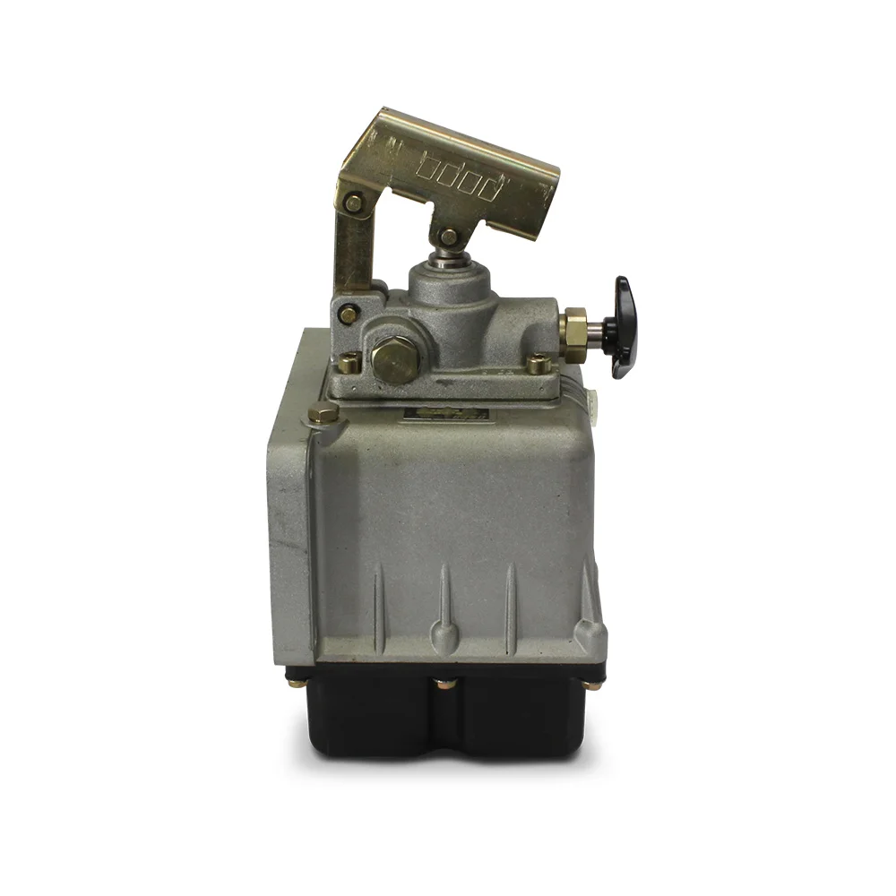 handpump.100x100.2.jpg