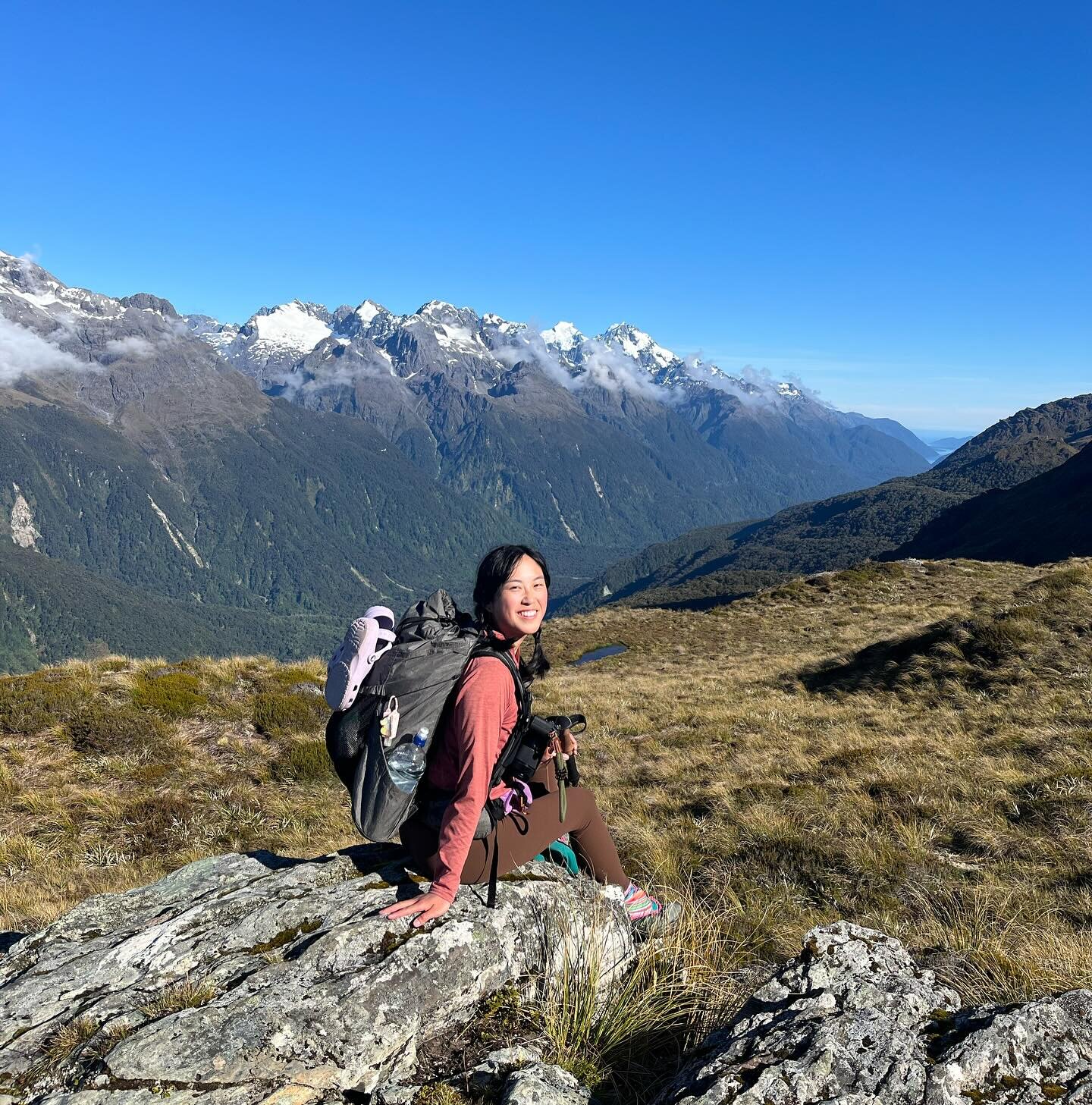 I did all 3 Fiordland Great Walks in the same New Zealand trip, so I thought I&rsquo;d do my completely-subjective-and-conditional-on-weather superlatives, just for fun 😄 

Best views: Lake Mackenzie hut to Routeburn shelter (Routeburn day 2)
Best s