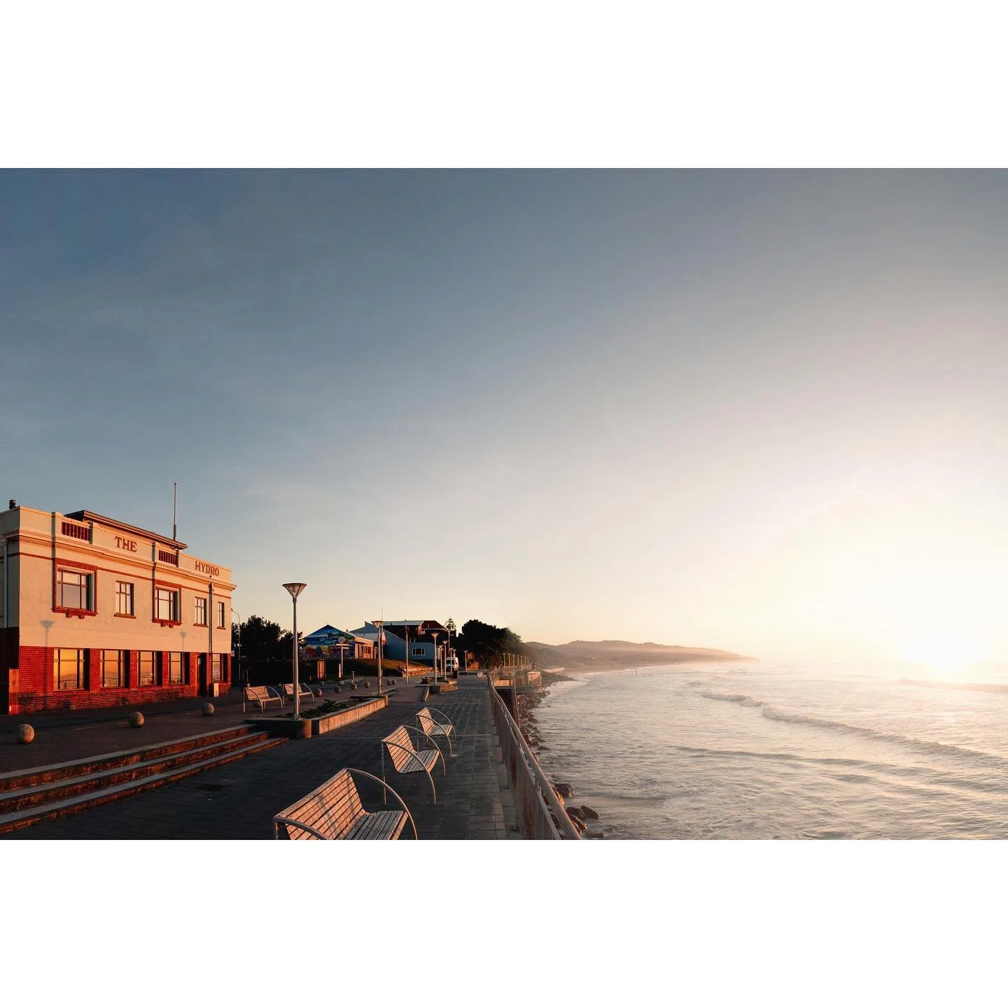 Sunrise at the esplanade. What better way to start the day ☀️