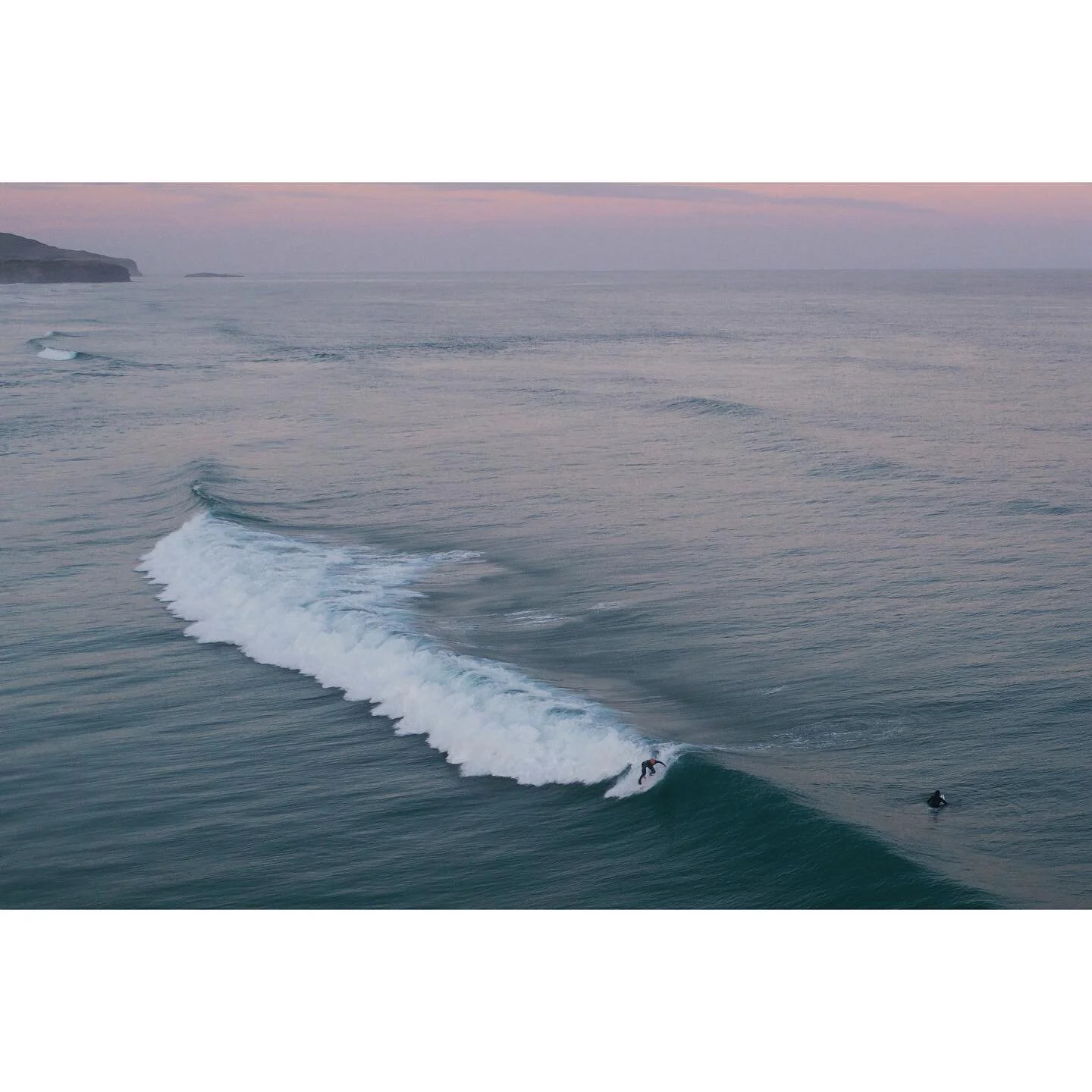 Sunset surf 🏄🏻&zwj;♂️