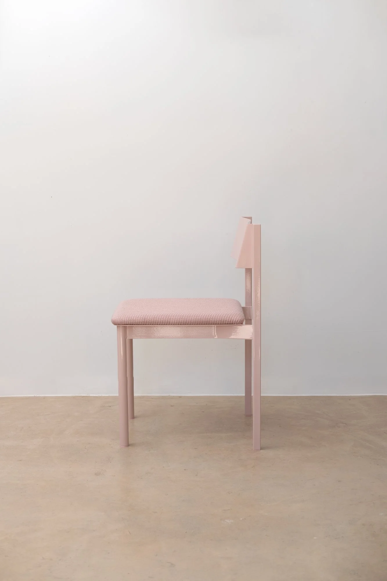 Shape-Chair-Daniel-Emma-Pink-2.jpg