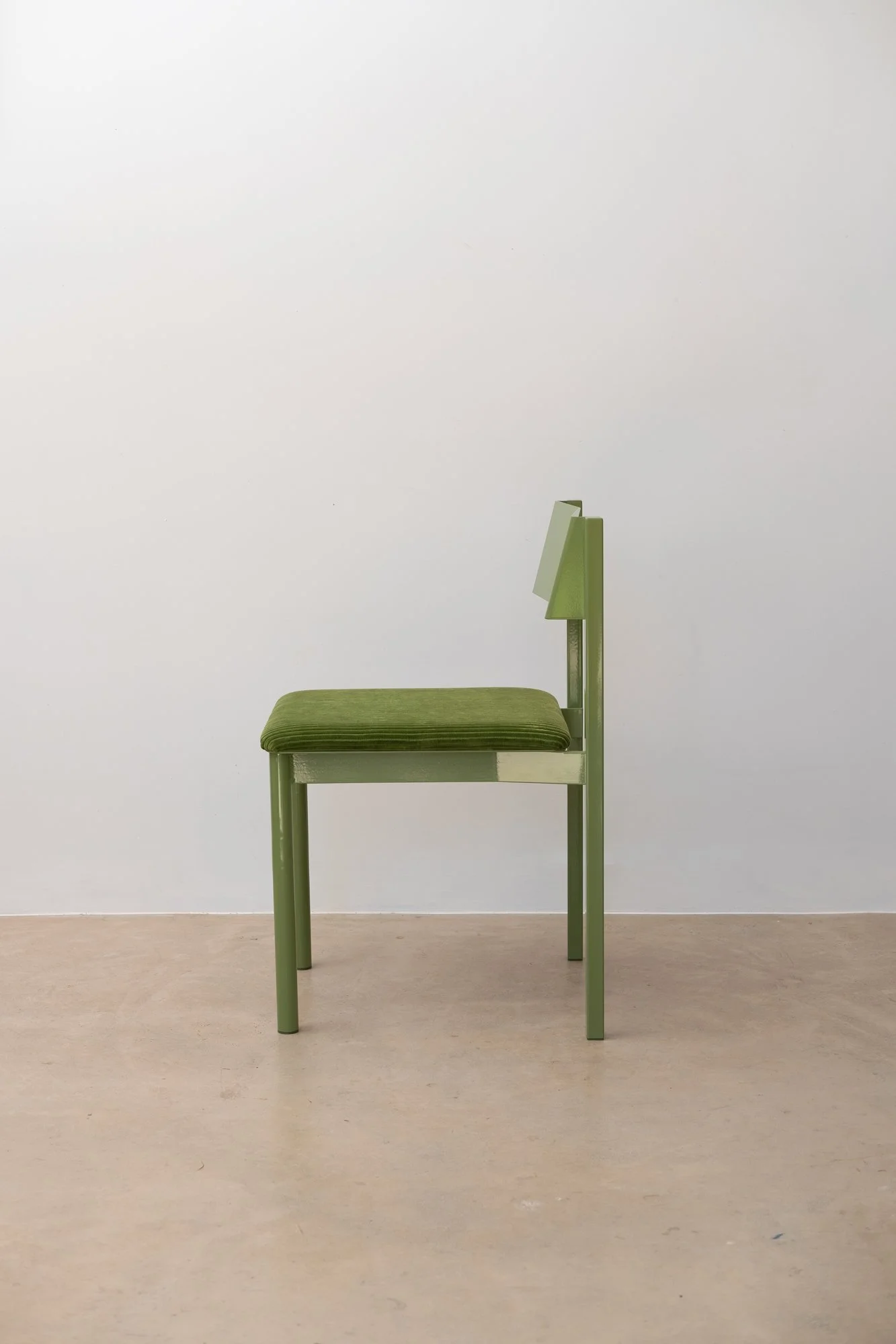 Shape-Chair-Daniel-Emma-Green-2.jpg
