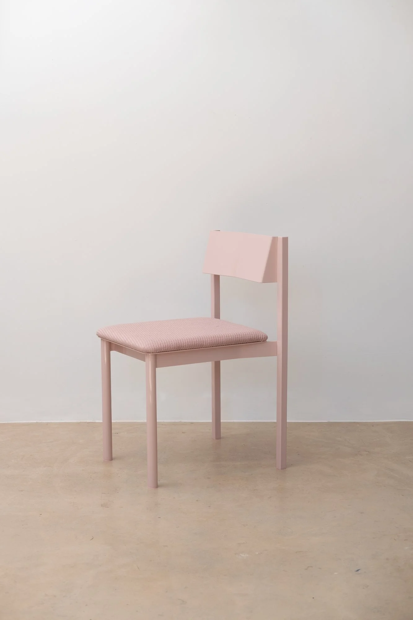 Shape-Chair-Daniel-Emma-Pink-1.jpg