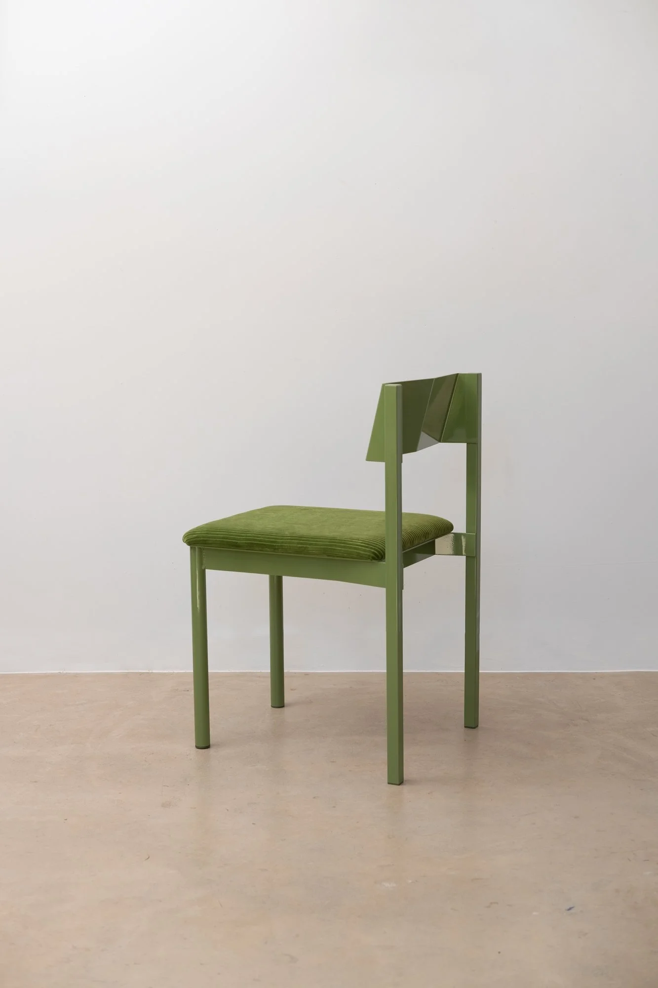 Shape-Chair-Daniel-Emma-Green-3.jpg