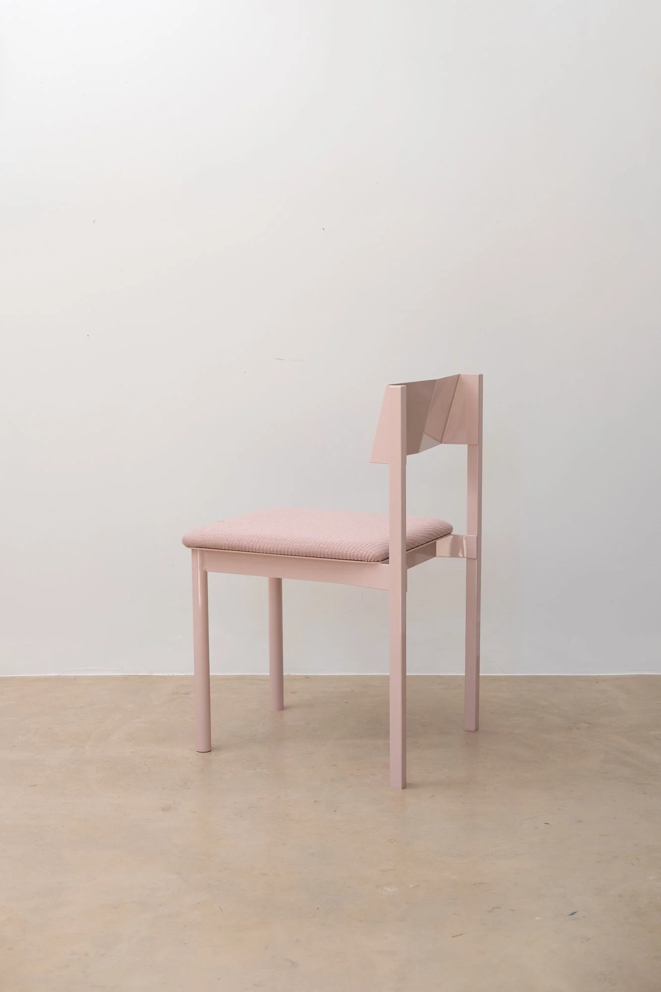 Shape-Chair-Daniel-Emma-Pink-3.jpg