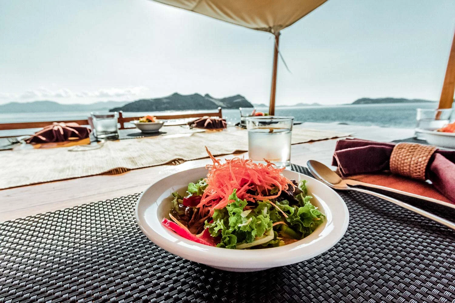 Kelana Fine Dining On Board to Komodo Islands
