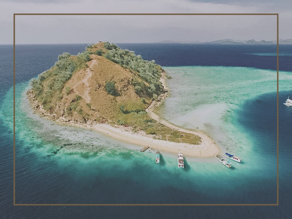 Kelana Private Boat to Liveaboard & Diving in Komodo .029.jpeg