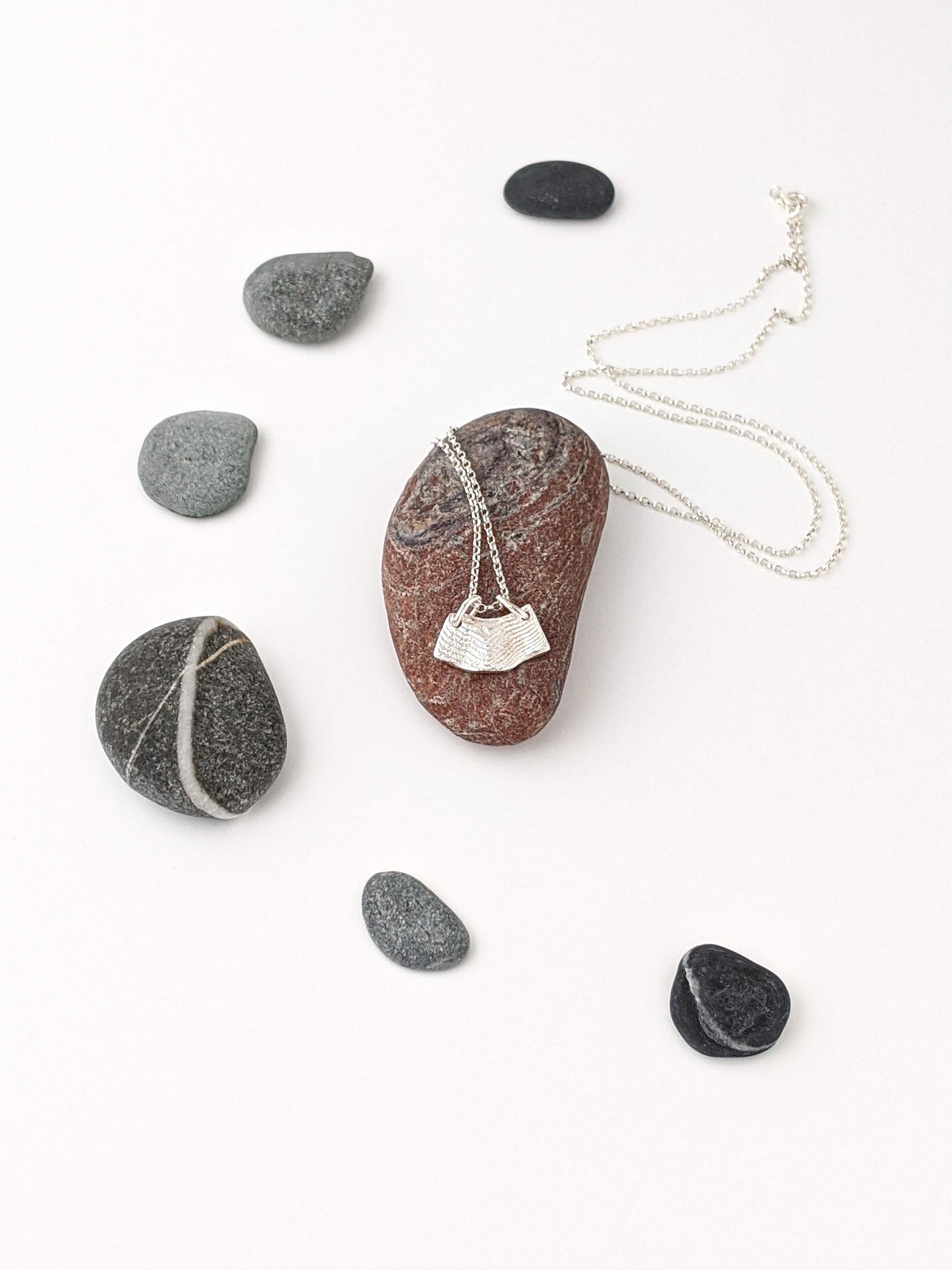 376D1C06-6C9E-420E-815A-4AD52CCAA797