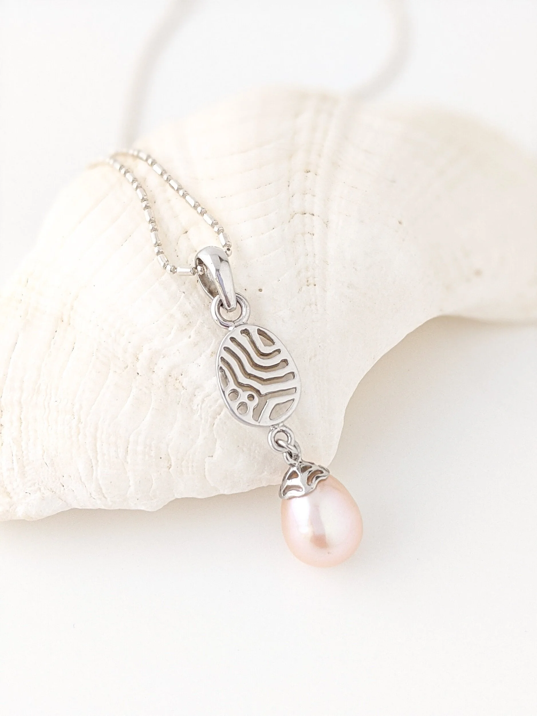 BD5DBB8F-A9A5-42EC-841D-54BBF41866DF