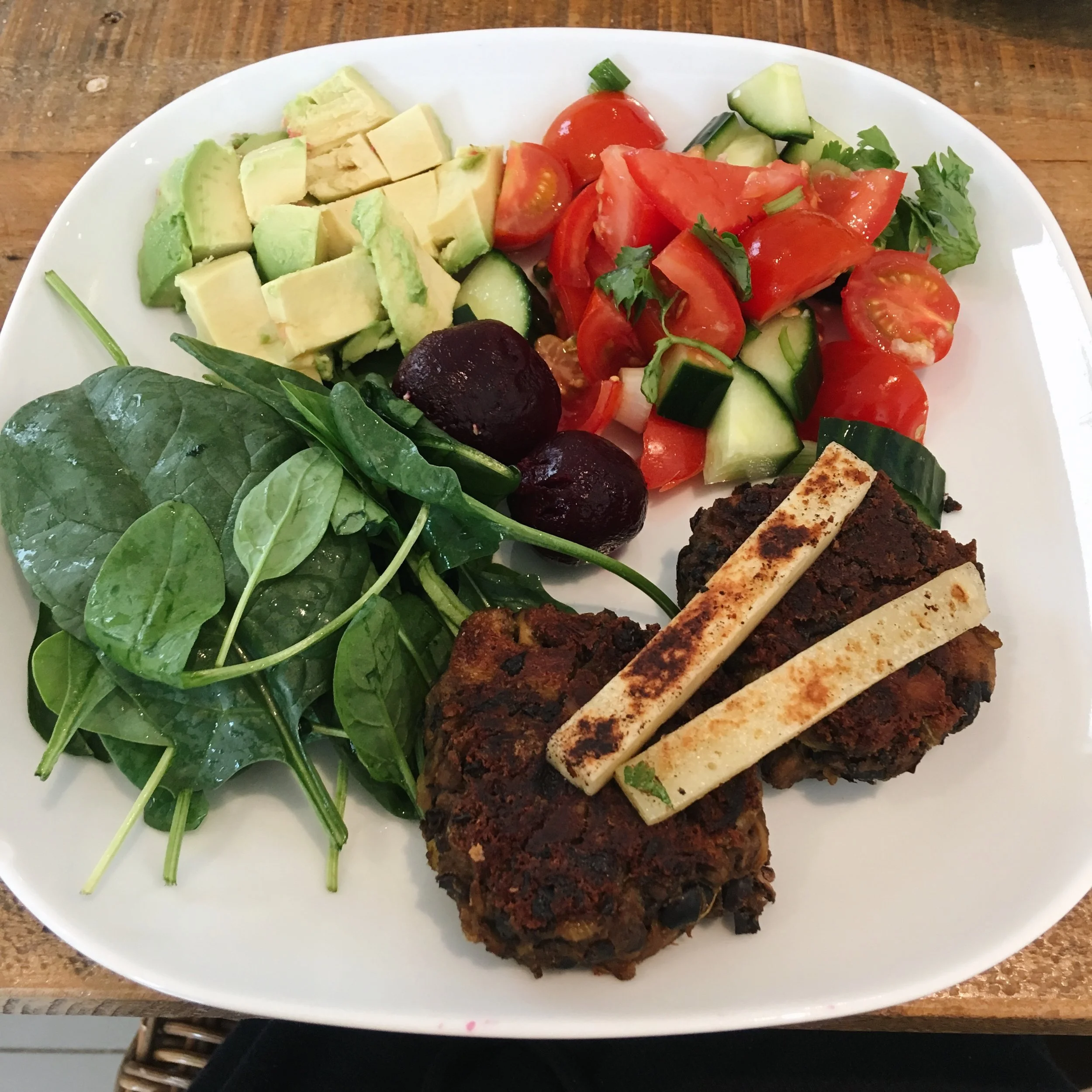 Black bean mushroom burger