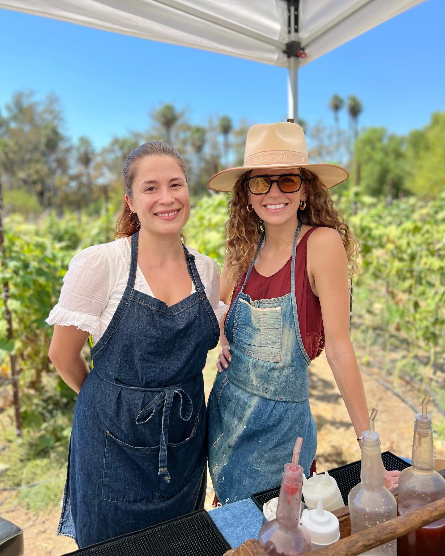 Apricot Lane Farms Update &ndash; Well this really was the biggest little farm we had ever seen. And it really was everything we imagined, including the owners and folks who work there 😍
You guys, do yourself a favor and visit if you can!!!

So thro