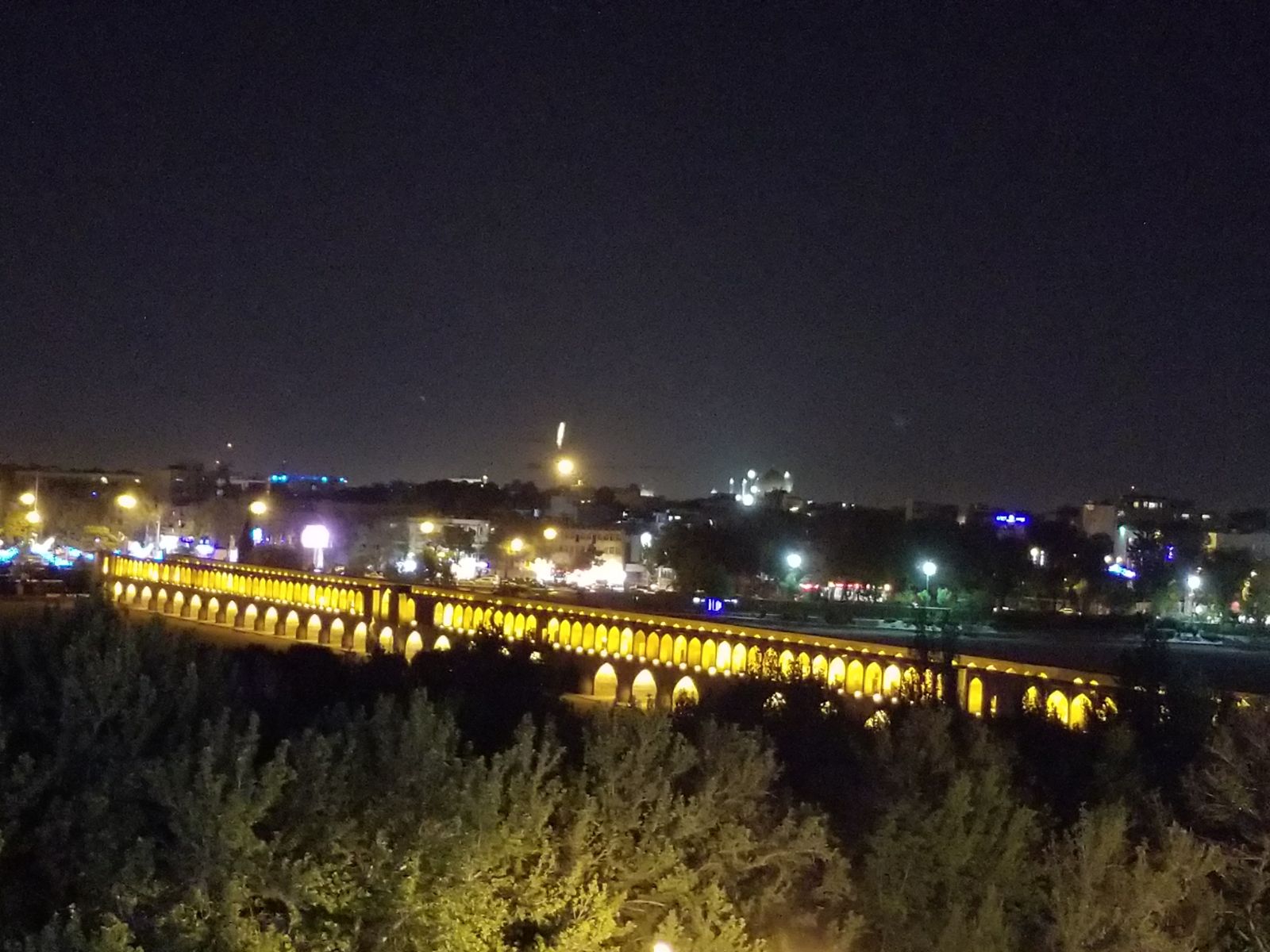 Si-o-se-pol Bridge, Isfahan