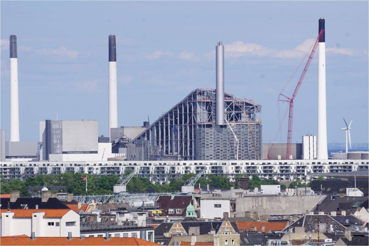 Amager_bakke_plant.jpg