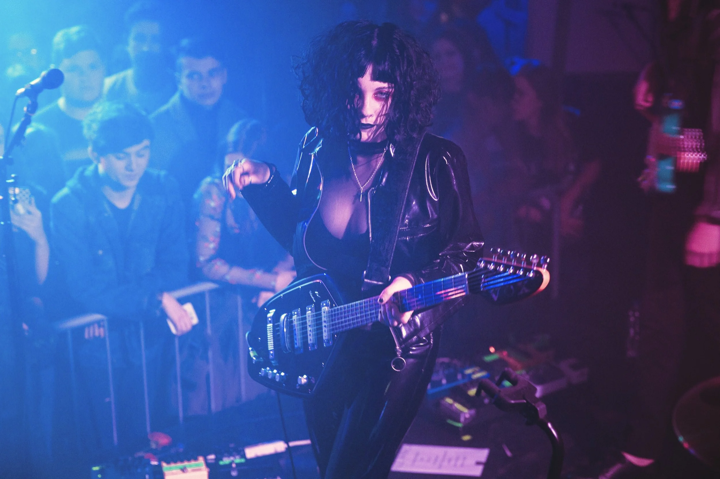 Pale Waves / Sound Control