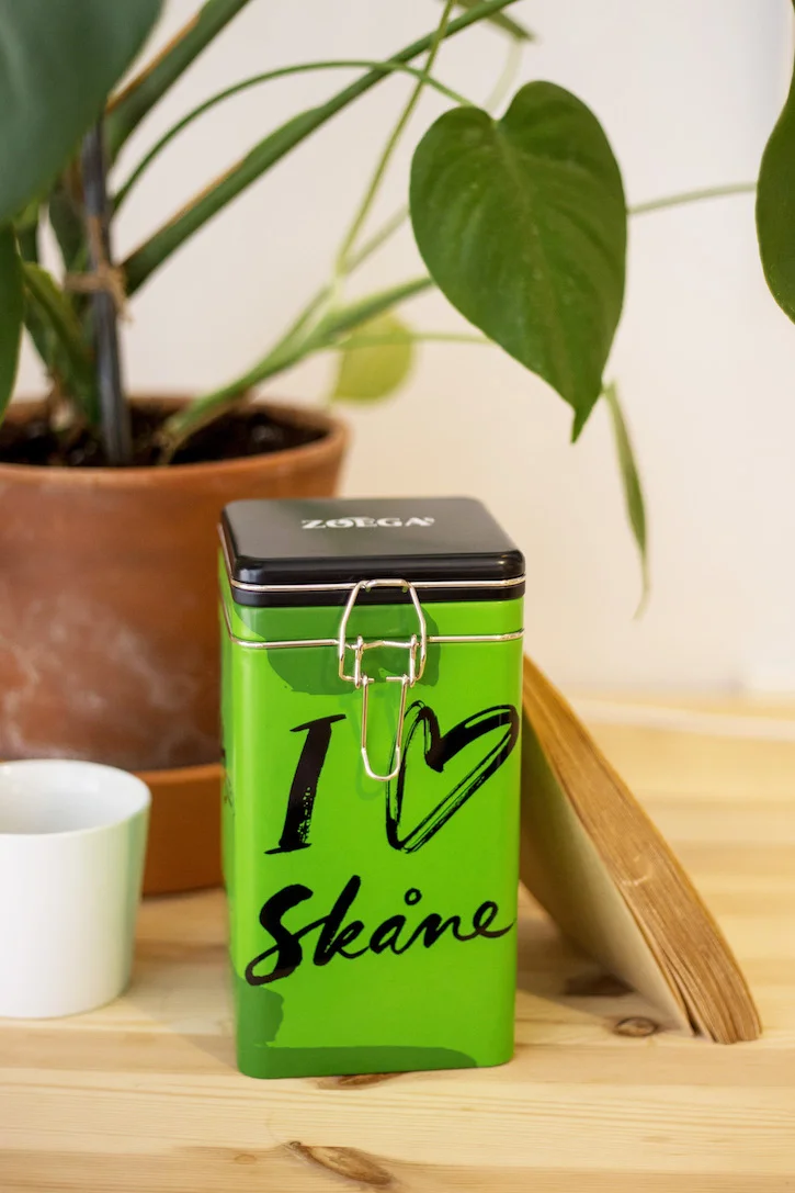 Coffee jar whit print.