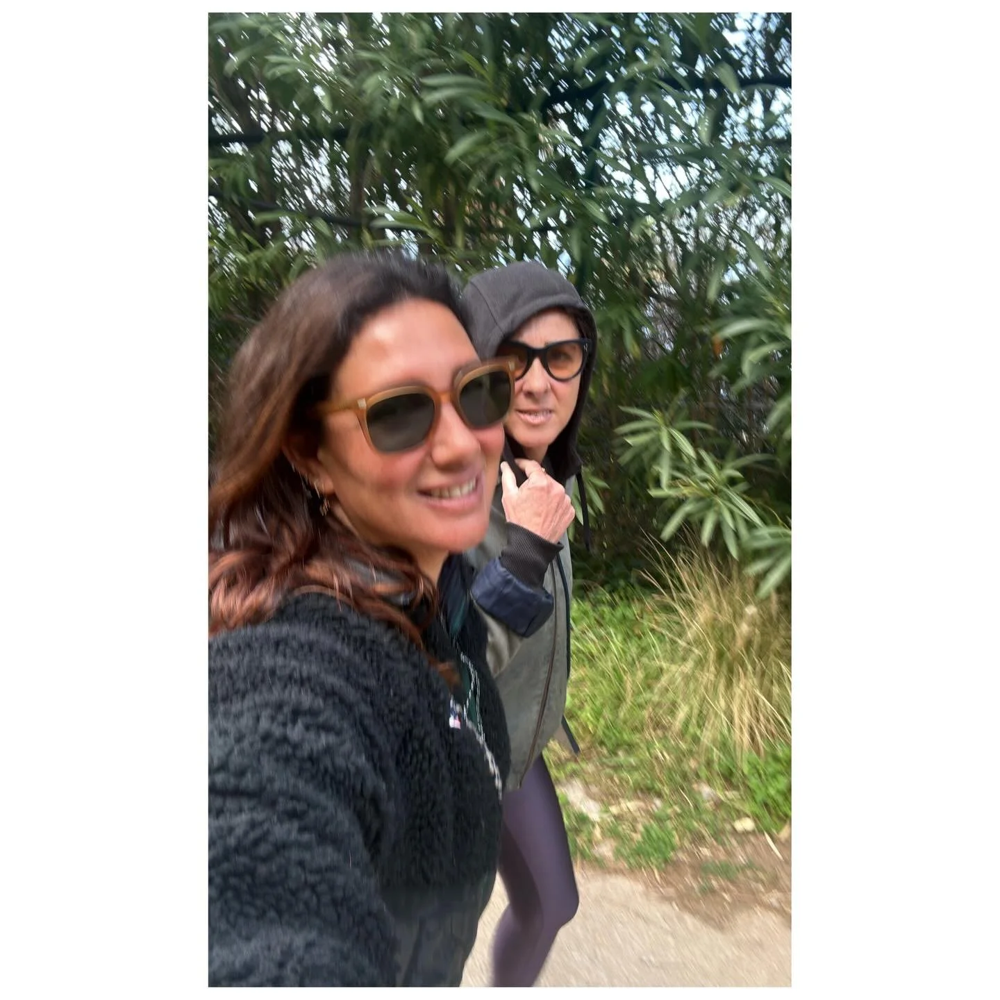 Weekend du 8 Mars en Sicile 🌾💛🇮🇹🤌🏻
- Des marches avec les copains &agrave; la mer
- Les jolies petites bagues BR en filigrane argent plaqu&eacute; or qu&rsquo;on a envie de reporter 
- Des expo sur les bijoux anciens de Sicile avec les copains
