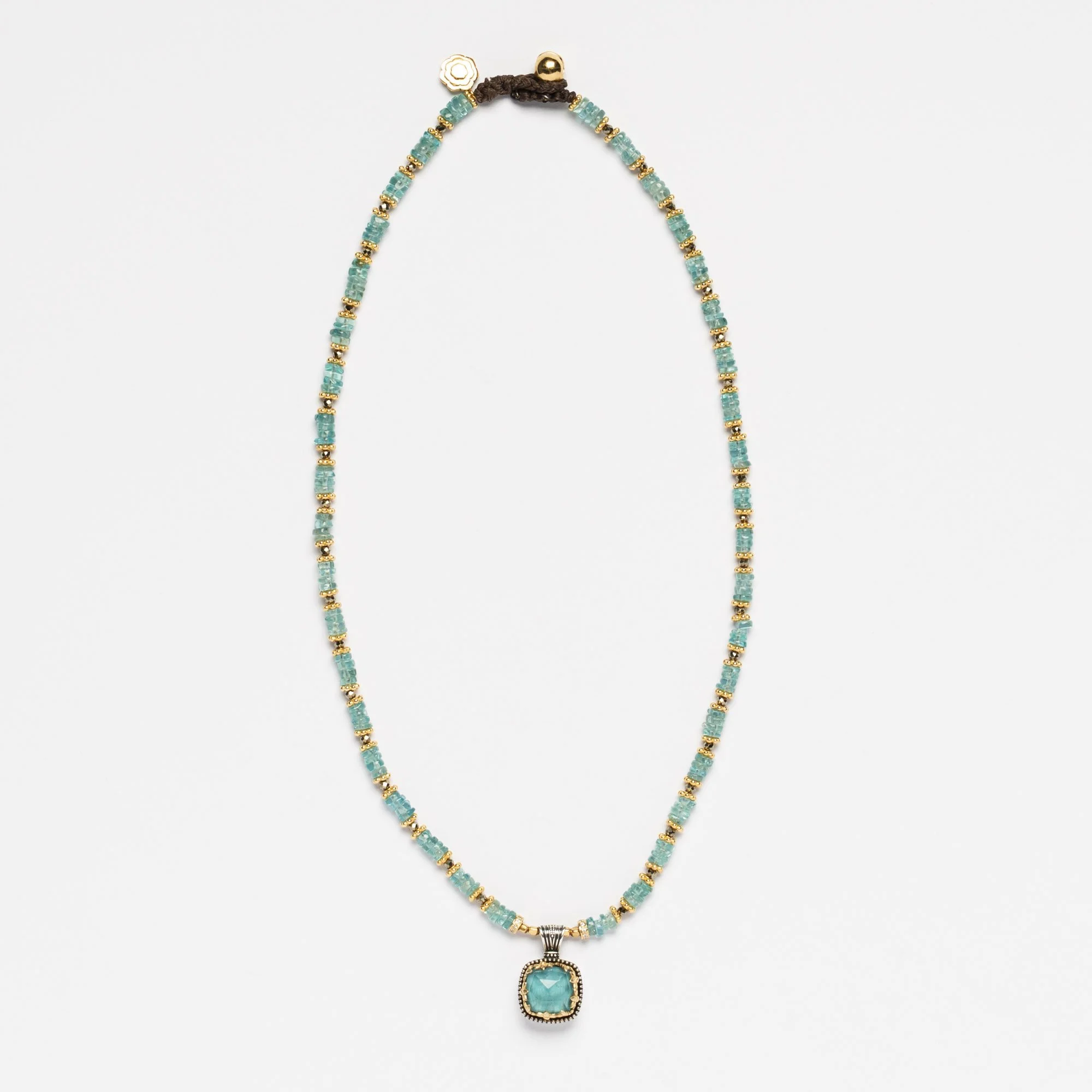 AZZURA MEDAILLON (1).jpg