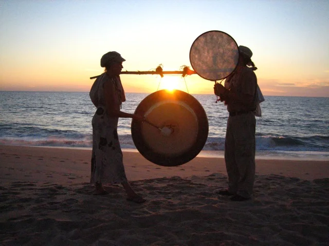 Lynn&Daniel_sunset w drums.jpg
