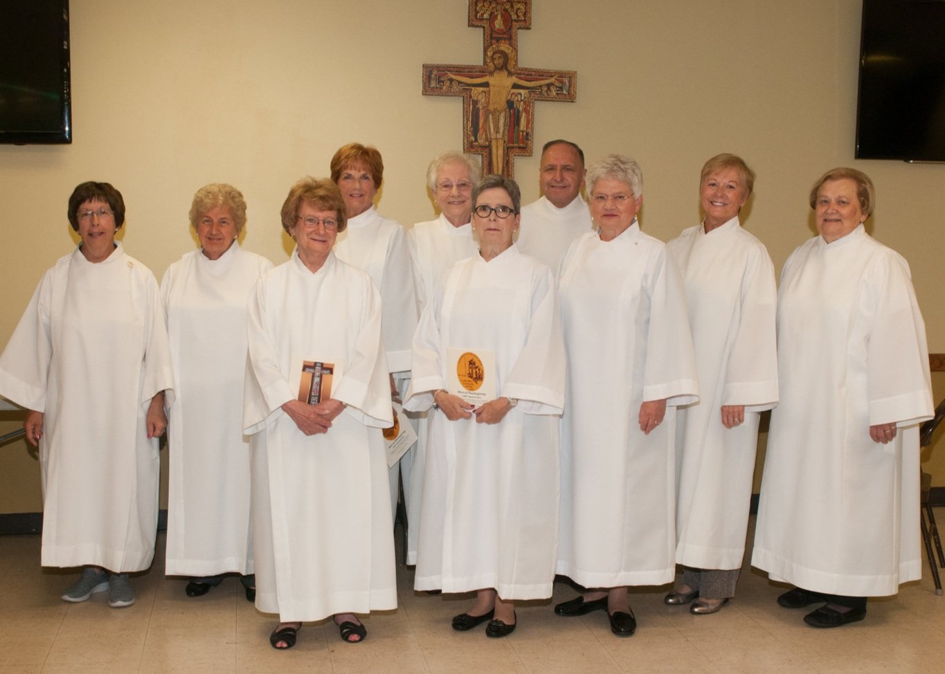 Eucharistic+Ministers+100.jpg