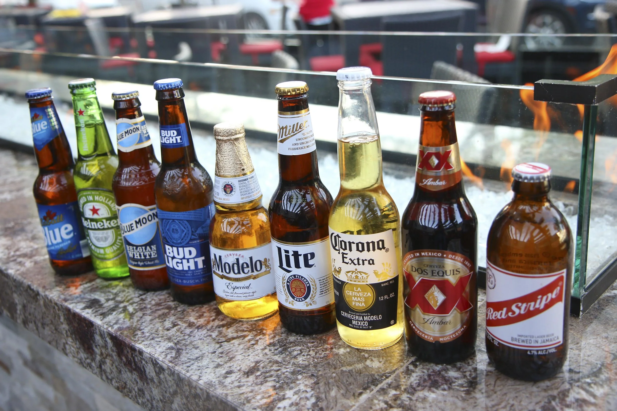 Fifth Ave Patio 051817-3419.jpg