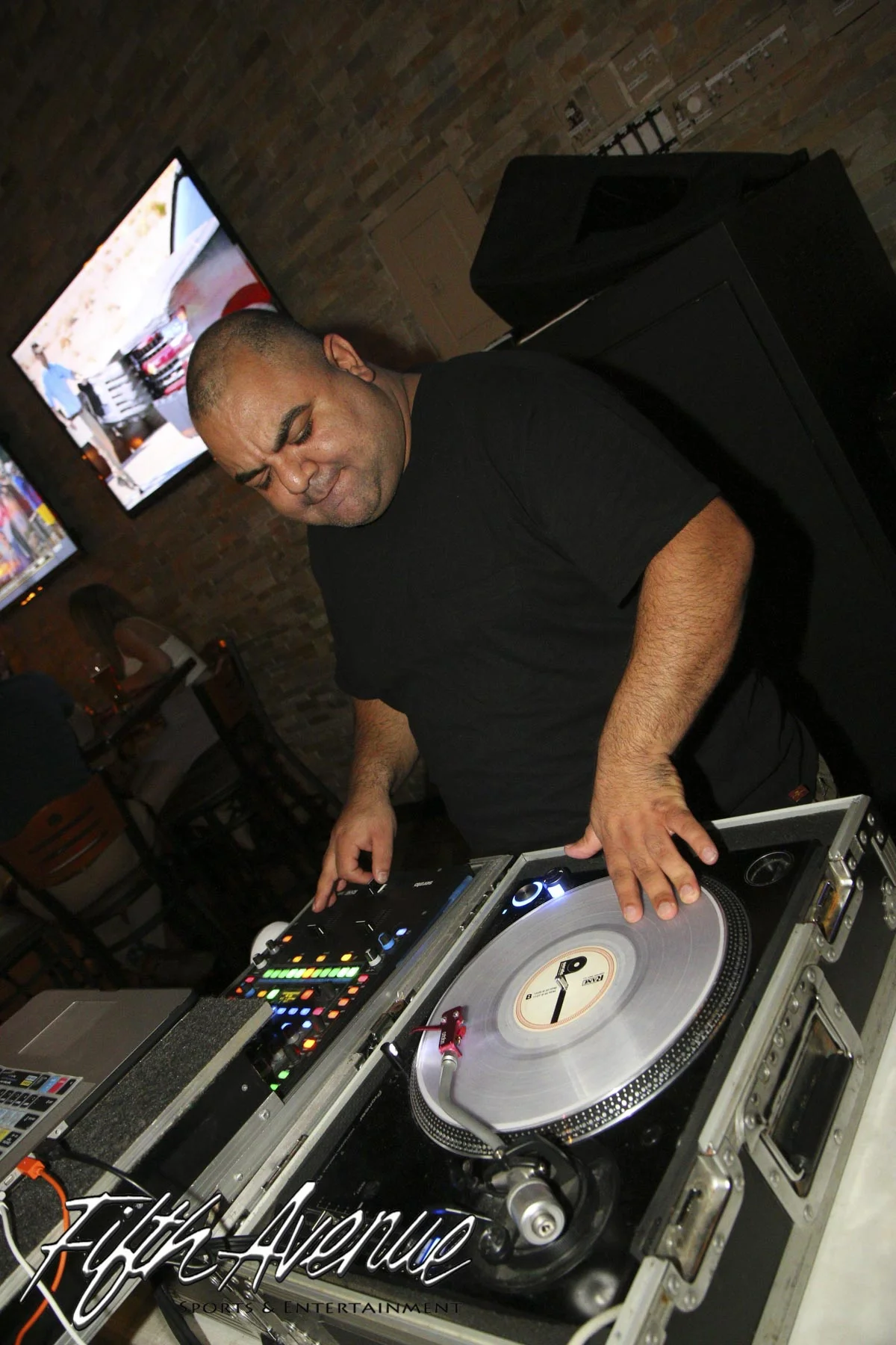 Fifth Saturday 080517-6148.jpg