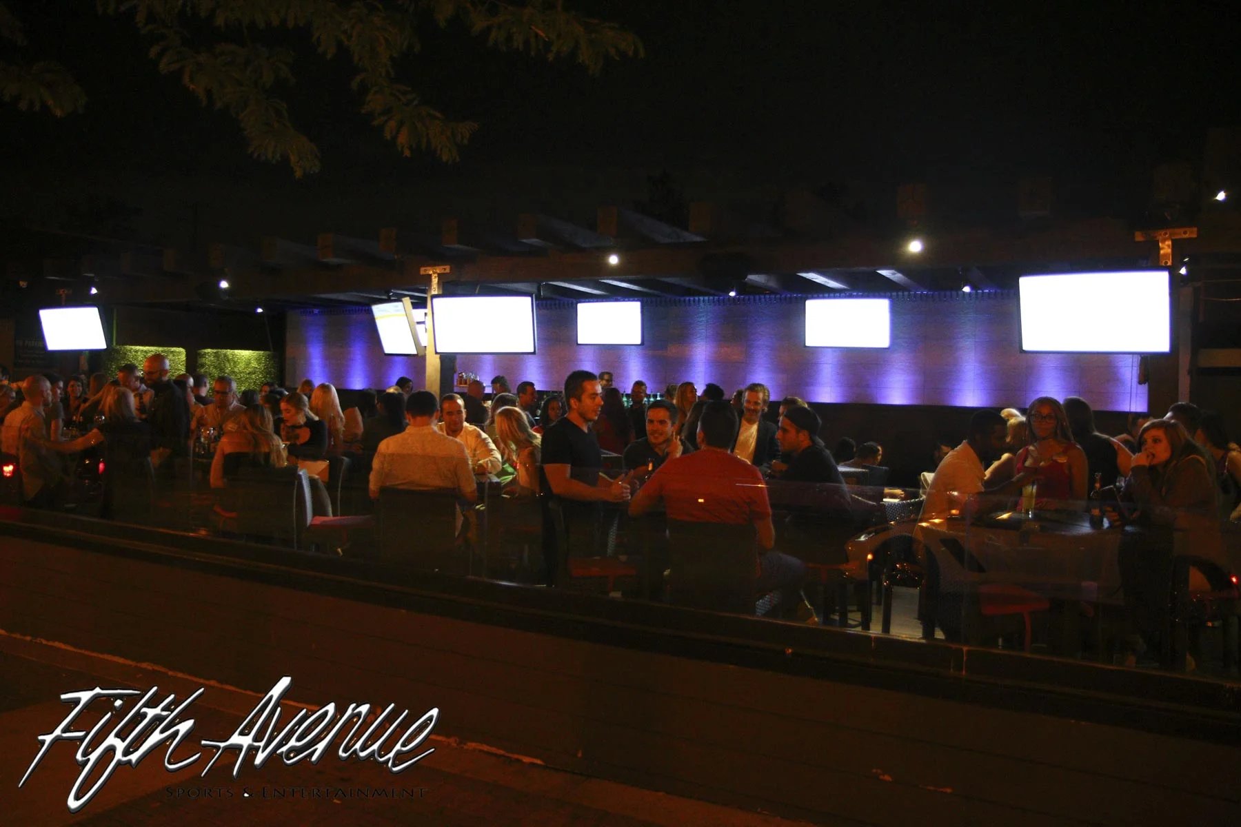 Fifth Saturday 080517-6517.jpg