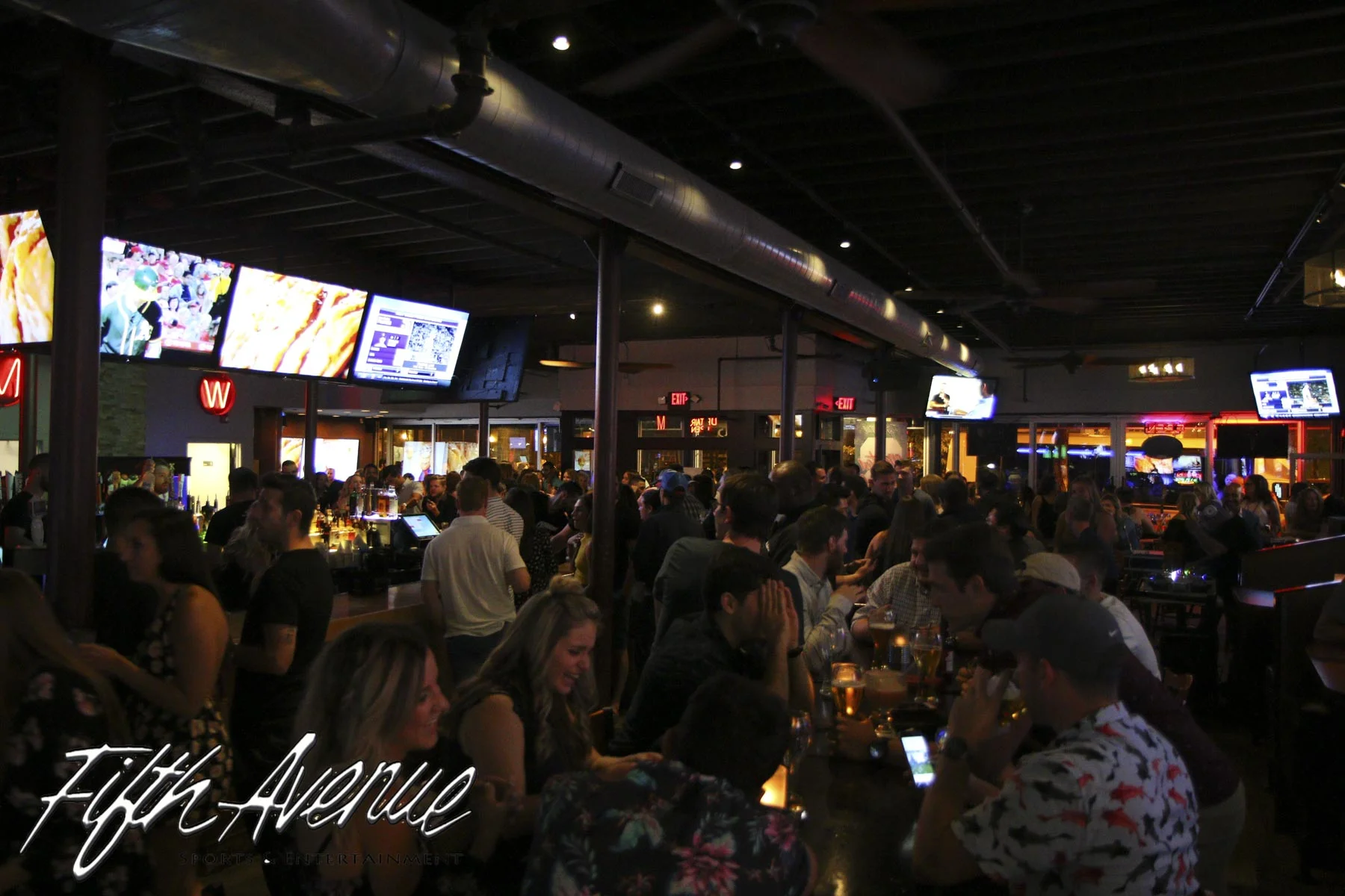 Fifth Saturday 080517-6544.jpg