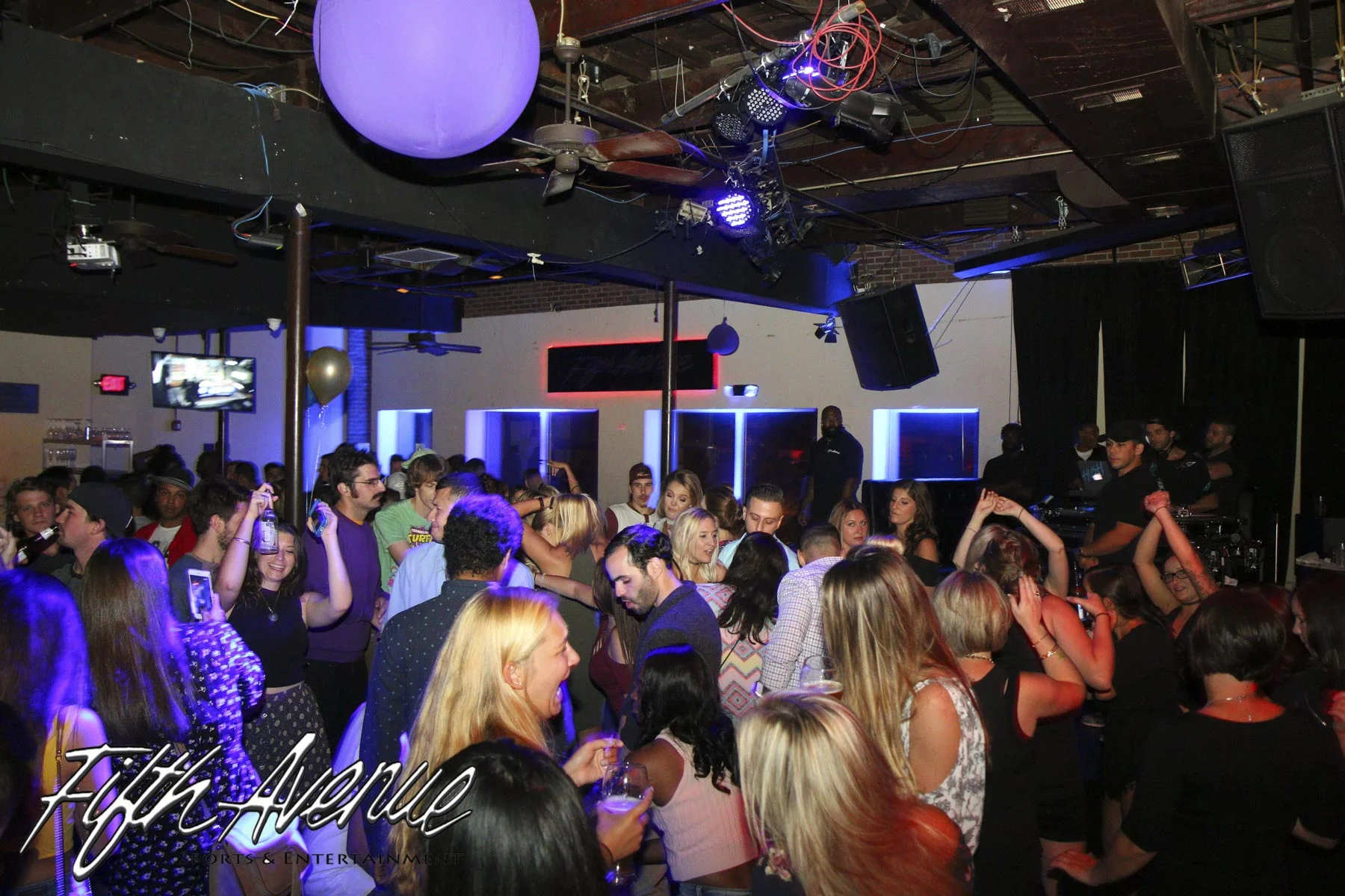 Fifth Saturday 080517-6597.jpg