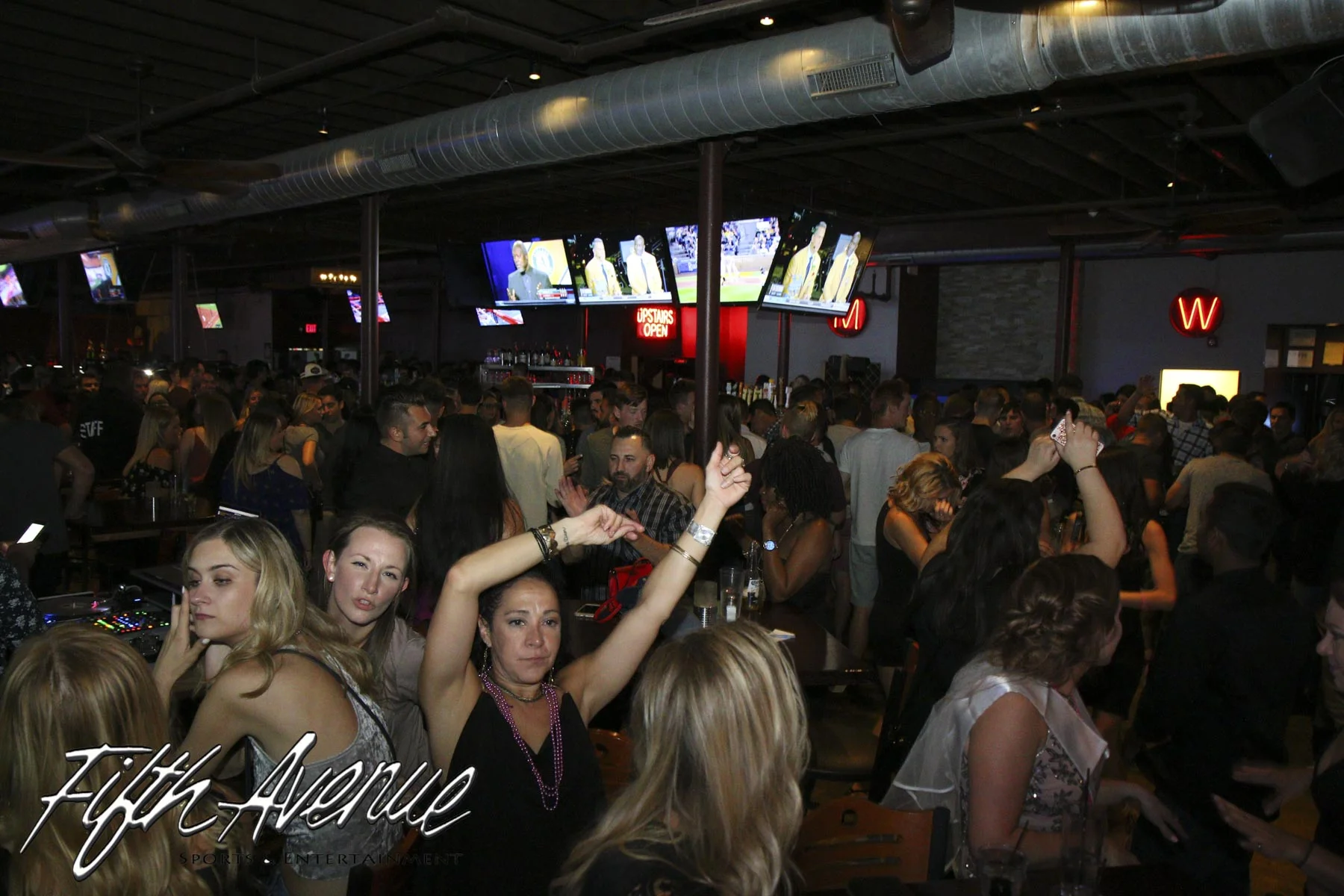 Fifth Saturday 080517-6917.jpg