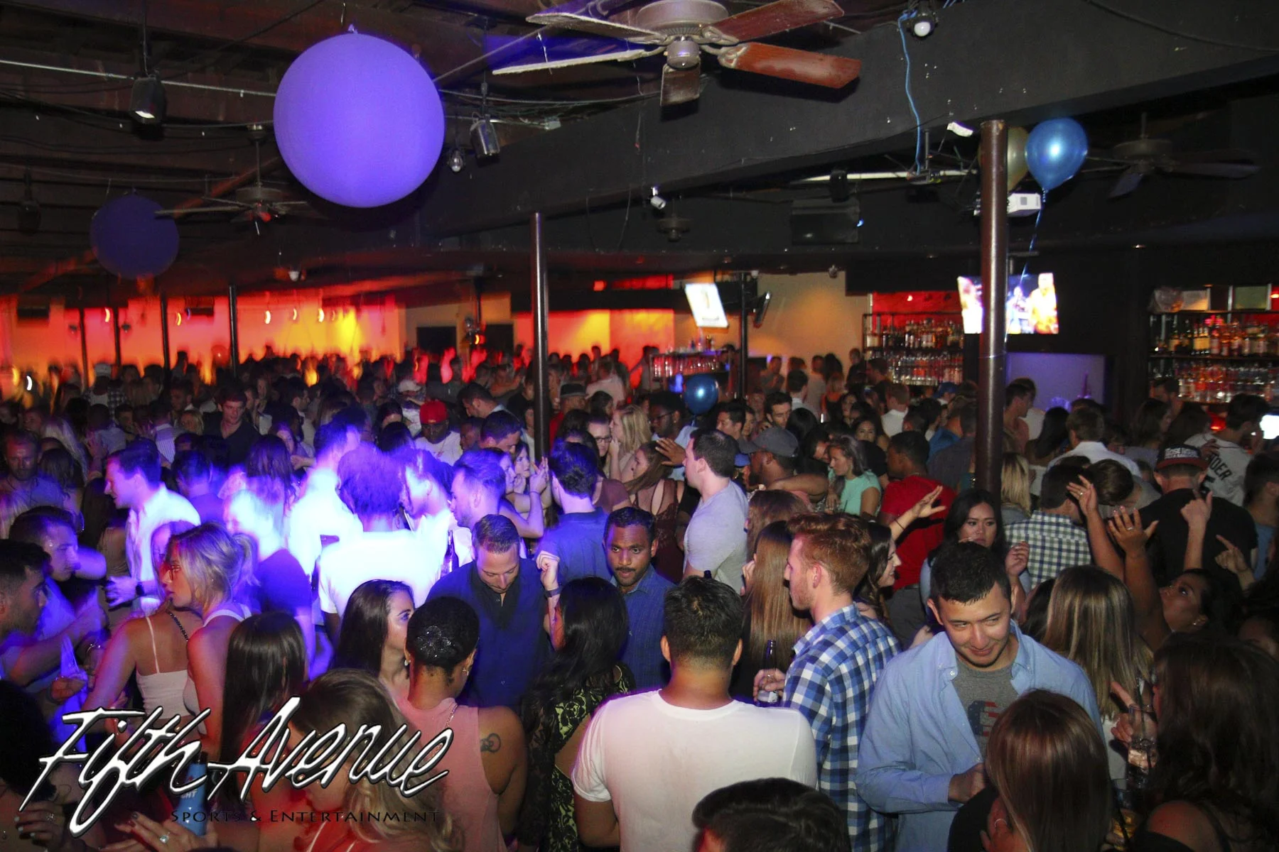 Fifth Saturday 080517-6986.jpg