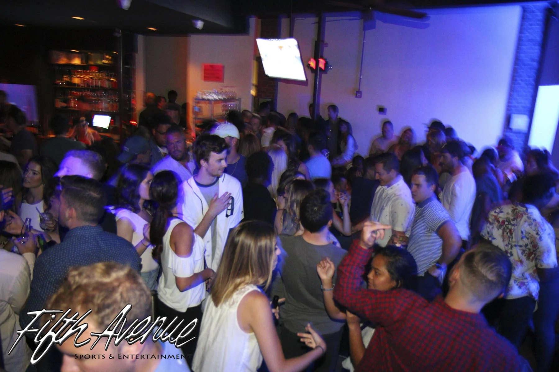 Fifth Saturday 080517-7008.jpg