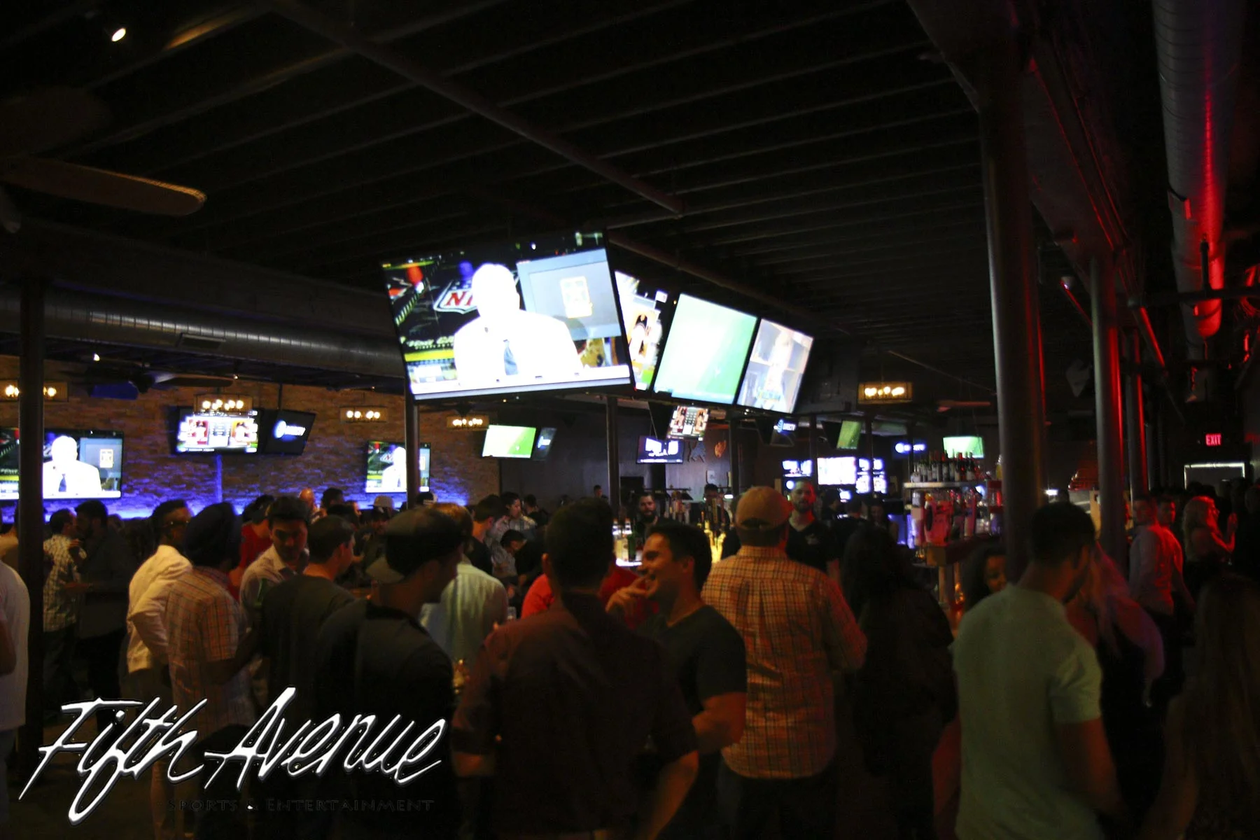 Fifth Saturday 080517-7030.jpg