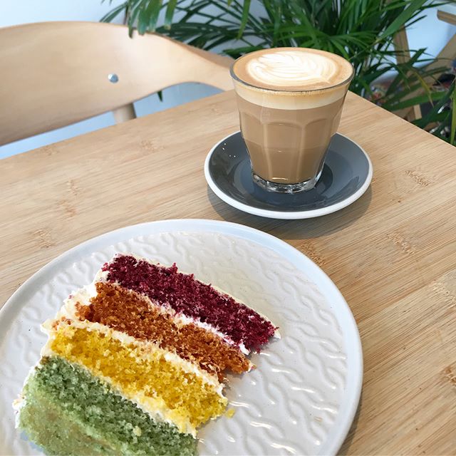 Happy Pride London! We&rsquo;re celebrating with a little rainbow  cake for breakfast 🌈 ...also, come on England!!!