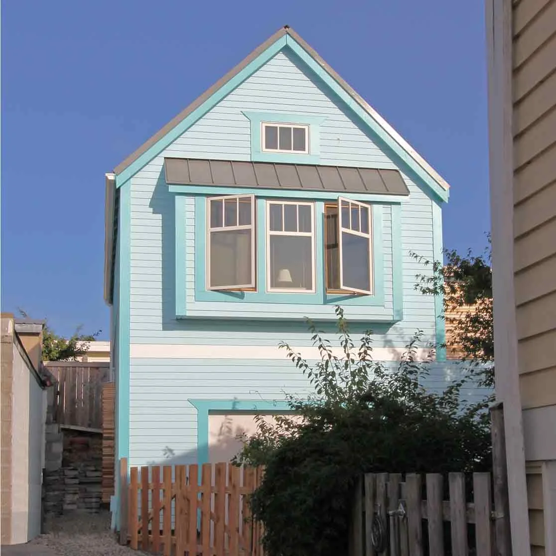 FREMONT-COTTAGE-2SQ.jpg