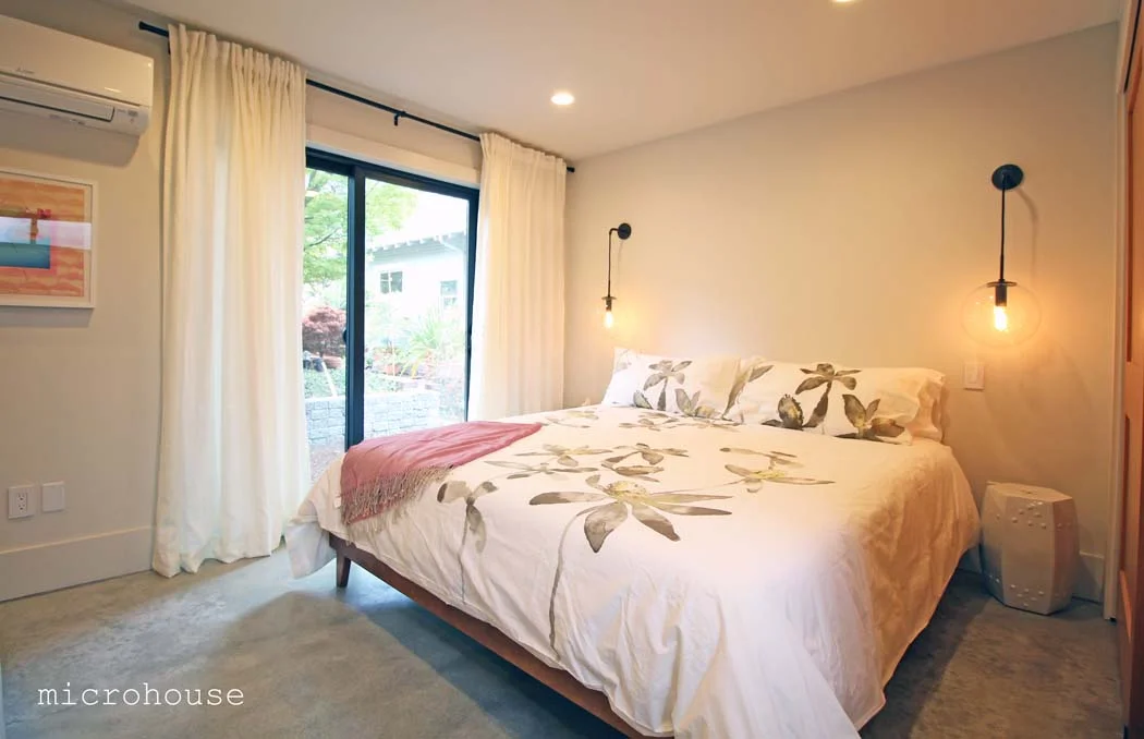 bed 1 sm.jpg