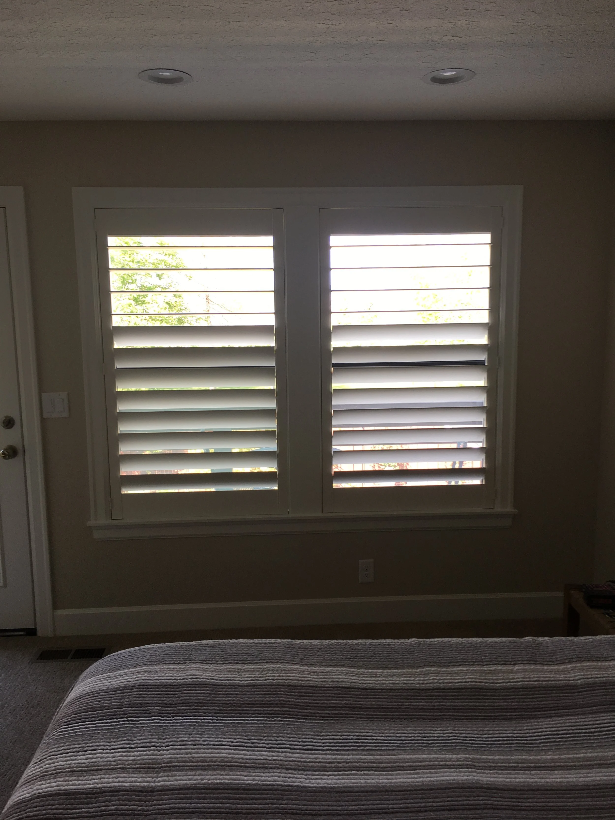 Split tilt shutters