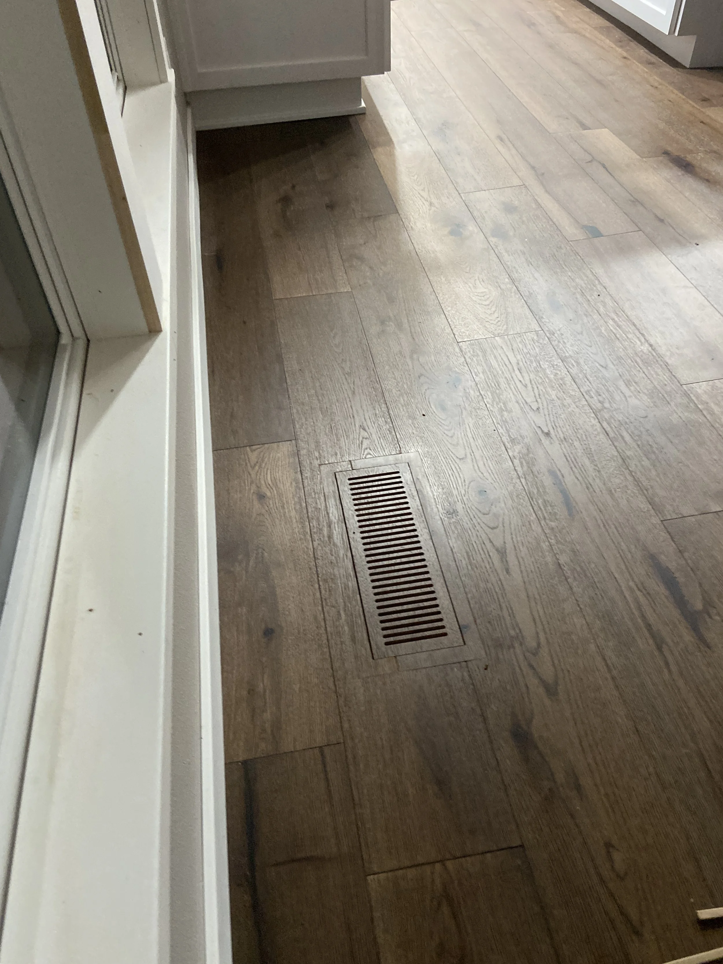 JILL HARDWOOD WITH VENT (2).jpg