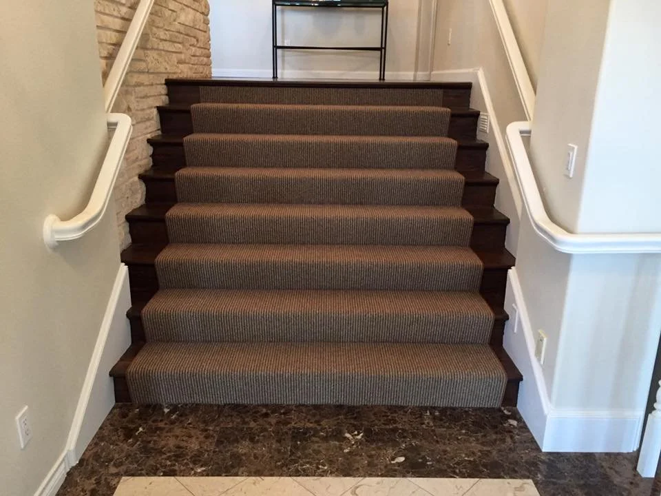 STAIR RUNNER WITH HARDWOOD REVEAL (2).jpg