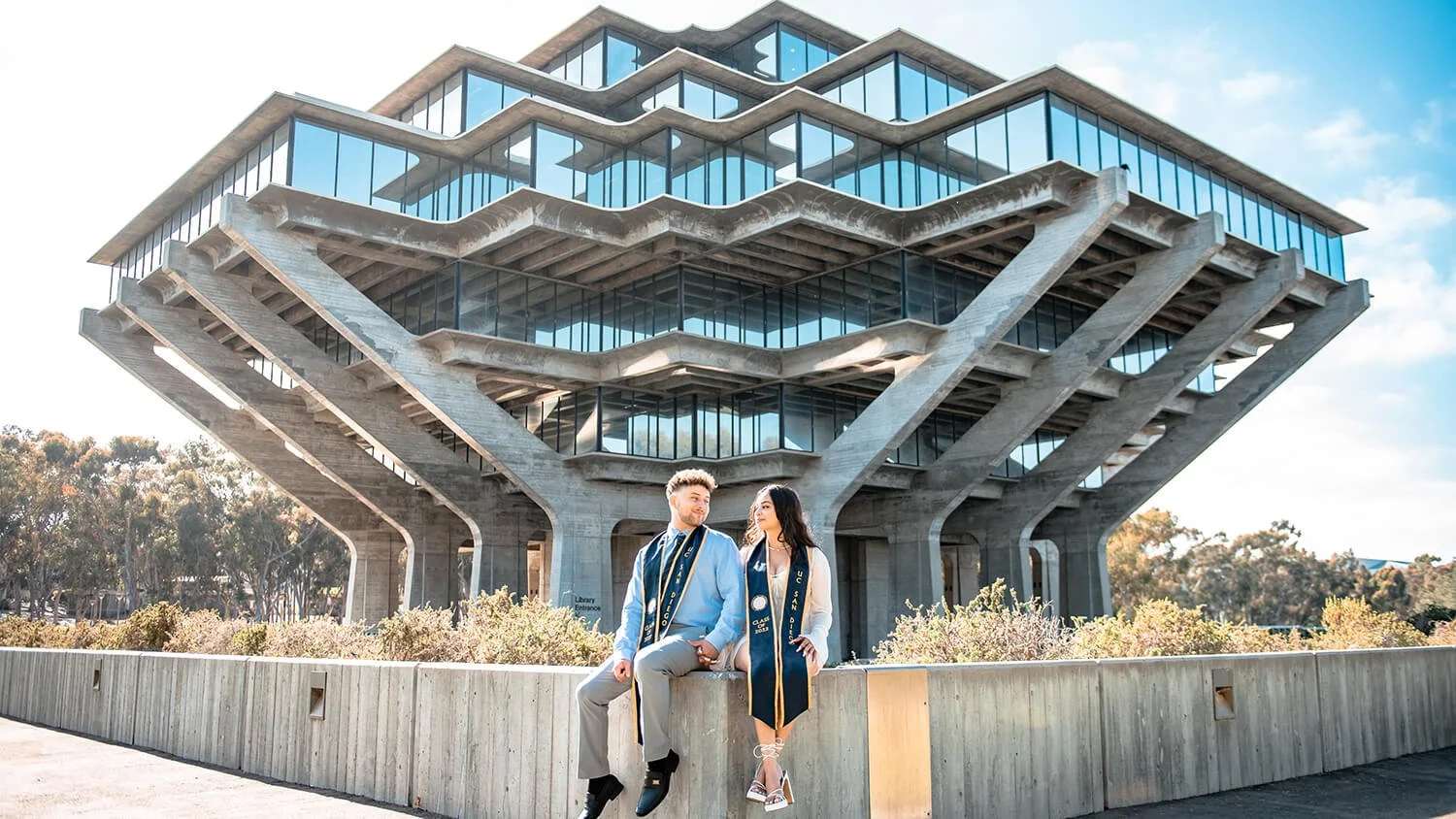Jay Geisel Preparing for Your Grad Photos | Jay Gelvezon Photography