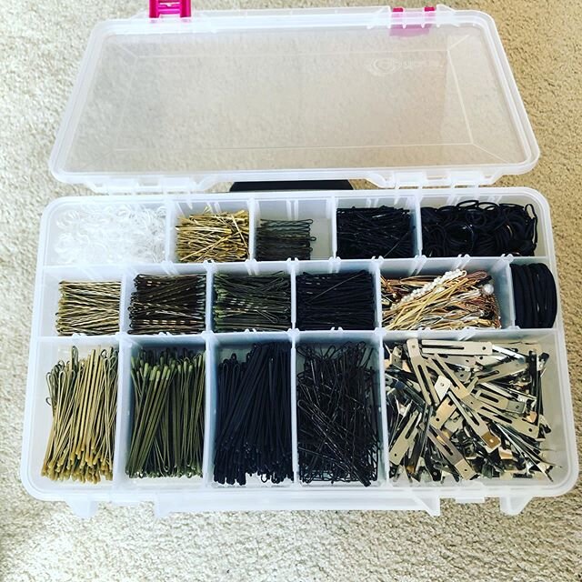 What are you doing this Sunday? I&rsquo;m spending my morning and afternoon sanitizing and organizing my studio before my trial this evening. Feels so good to be working! 💍
.
.
.
.
#pnw #wedding #hair #MUA #seattlemua #seattlehmua #picoftheday #seat