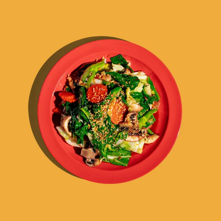 Sauteed mixed vegetables in dark soy sauce