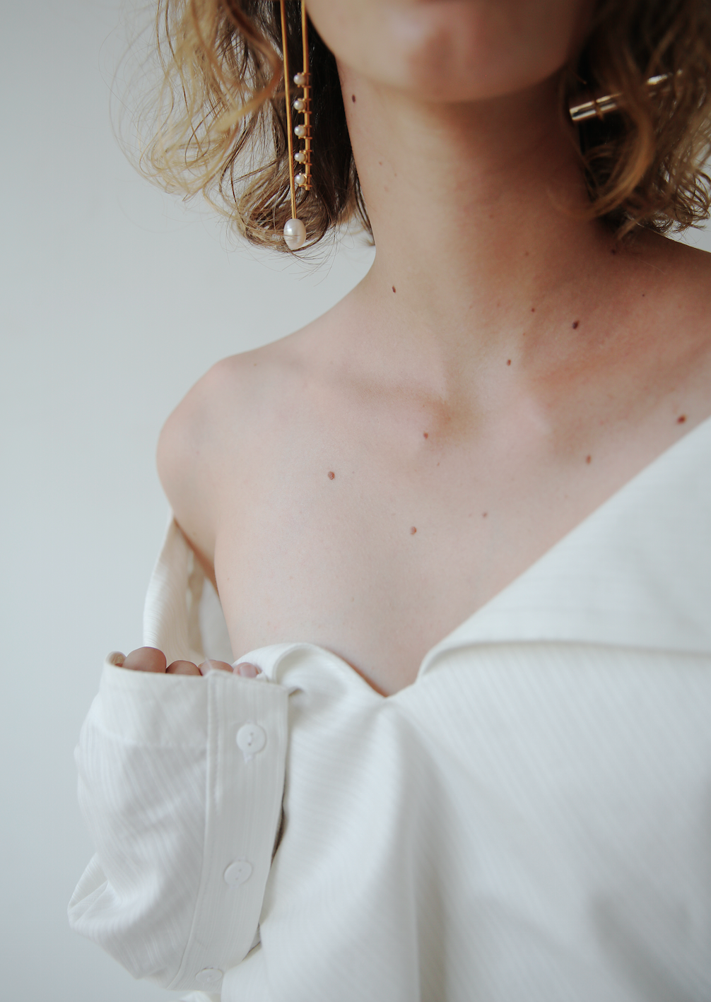 Katelyn wears Samantha Diorio suit