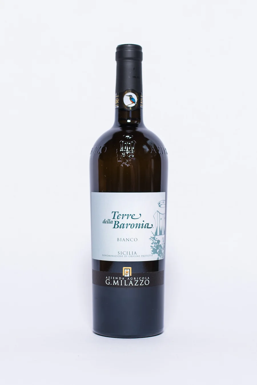Terre della Baronia Bianco 2016 Producer: Azienda Agricola G. Milazzo Region : Sicily Grapes: Catarratto Bianco Lucido Characteristics: Delicate perfume of white flowers, grapefruit and golden apple carry through to the palate with relishing fruity notes, good acidity and a persistent mineral finish. An excellent and refreshing food wine.